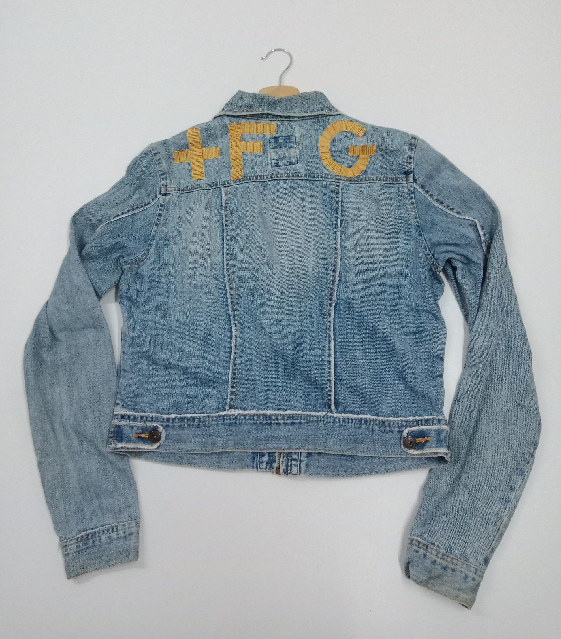 Marithe + Francois Girbaud Marithe Francois Girbaud Washed Blue Denim #RK Size US M / EU 48-50 / 2 - 2 Thumbnail