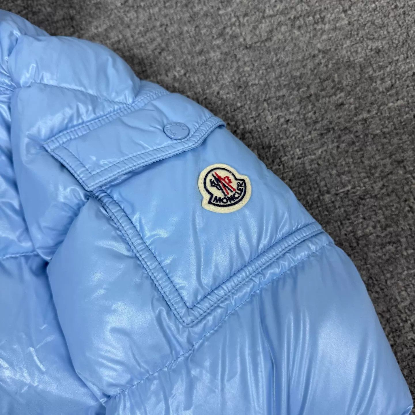 Moncler Moncler Women's Maire Sky Blue Glossy Down Jacket Size 3 Size L / US 10 / IT 46 - 4 Thumbnail