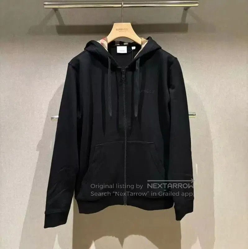 Burberry Burberry Black Logo Hoodie for Men. Size US S / EU 44-46 / 1 - 2 Thumbnail
