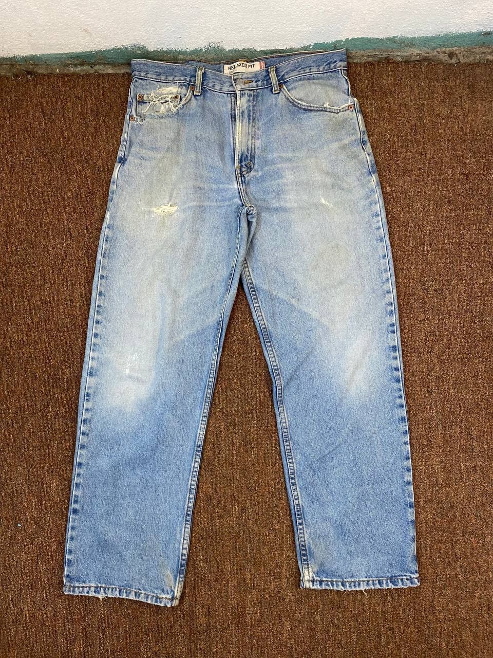 Levi's vintage levis 550 relaxed fit distressed denim Size US 35 - 7 Thumbnail