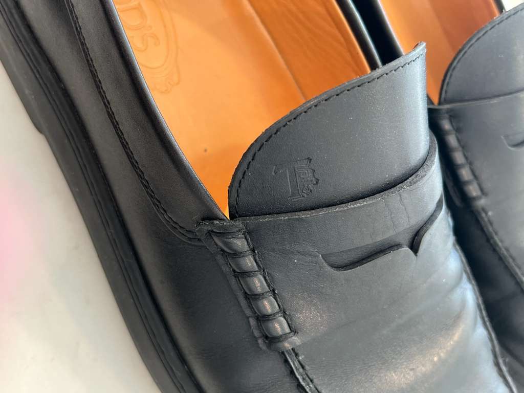 Tod's Tod's Gommino Loafers in Leather Size US 11.5 / EU 44-45 - 3 Thumbnail