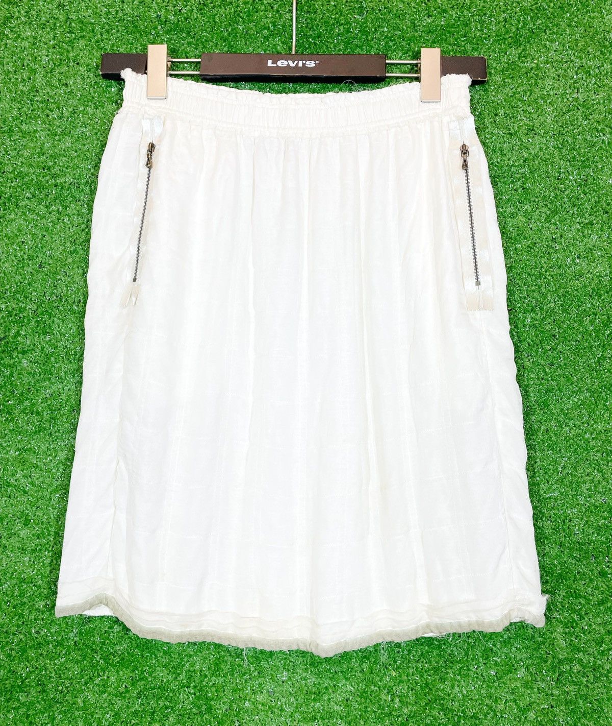 Lanvin Women Viscose/Silk & Brass White Skirt Size M RiRi