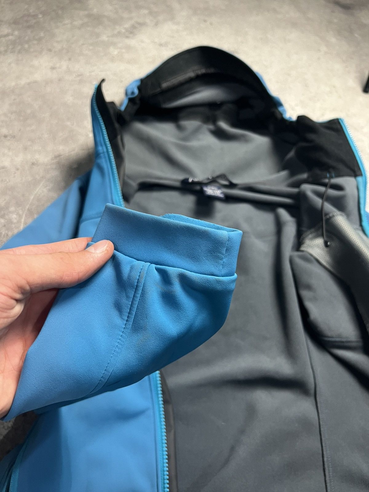 Arc'teryx Womens Arcteryx Softshell Jacket Hooded Outwear Size S / US 4 / IT 40 - 19 Thumbnail