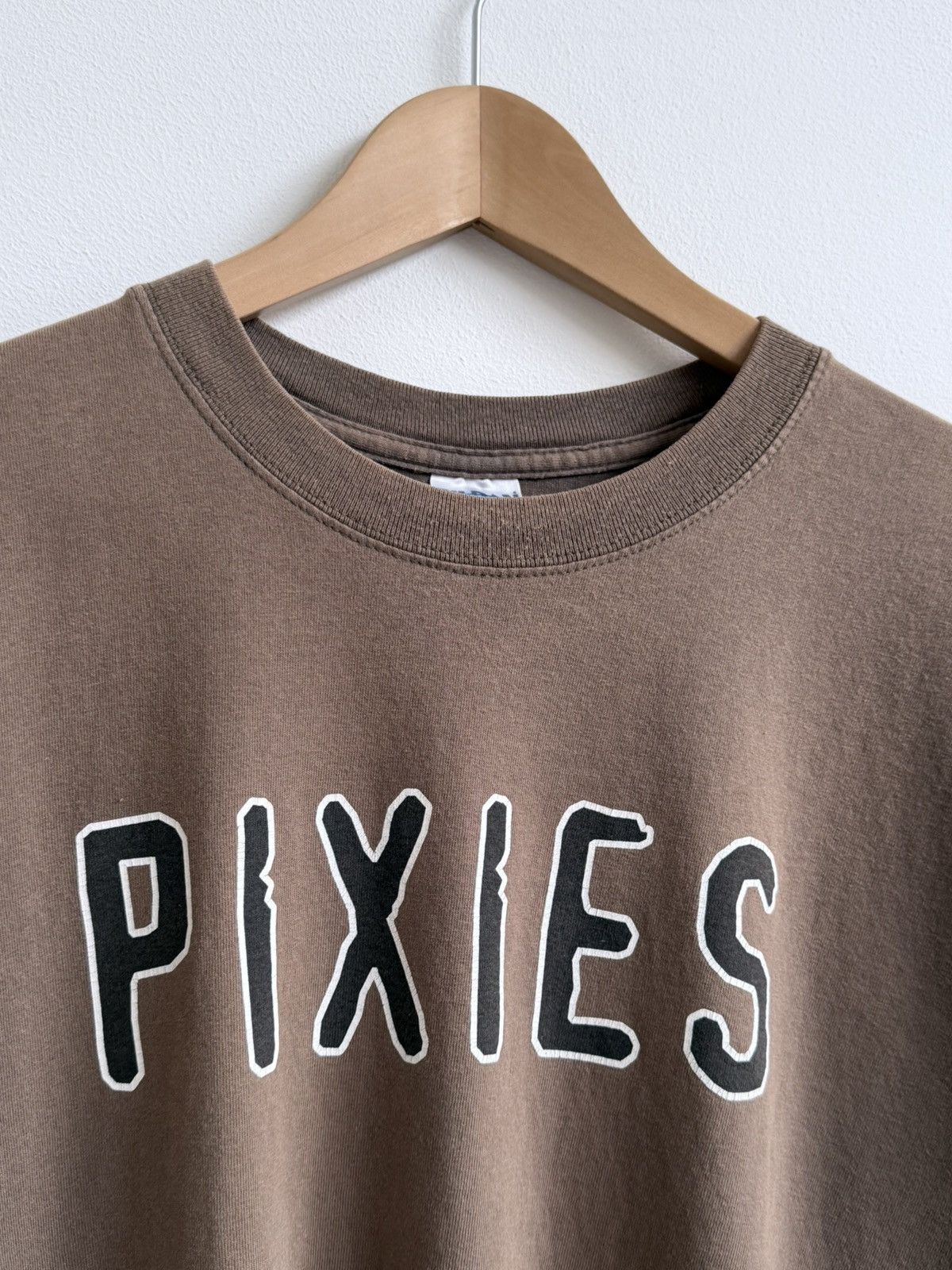 Band Tees Vintage 2000s Pixies Rock Band Faded T-Shirt Size US XL / EU 56 / 4 - 2 Thumbnail
