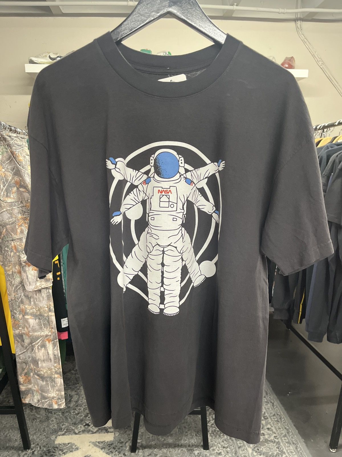Kid Cudi Man On The Moon Kid Cudi Tour Tee Size US L / EU 52-54 / 3 - 1 Thumbnail