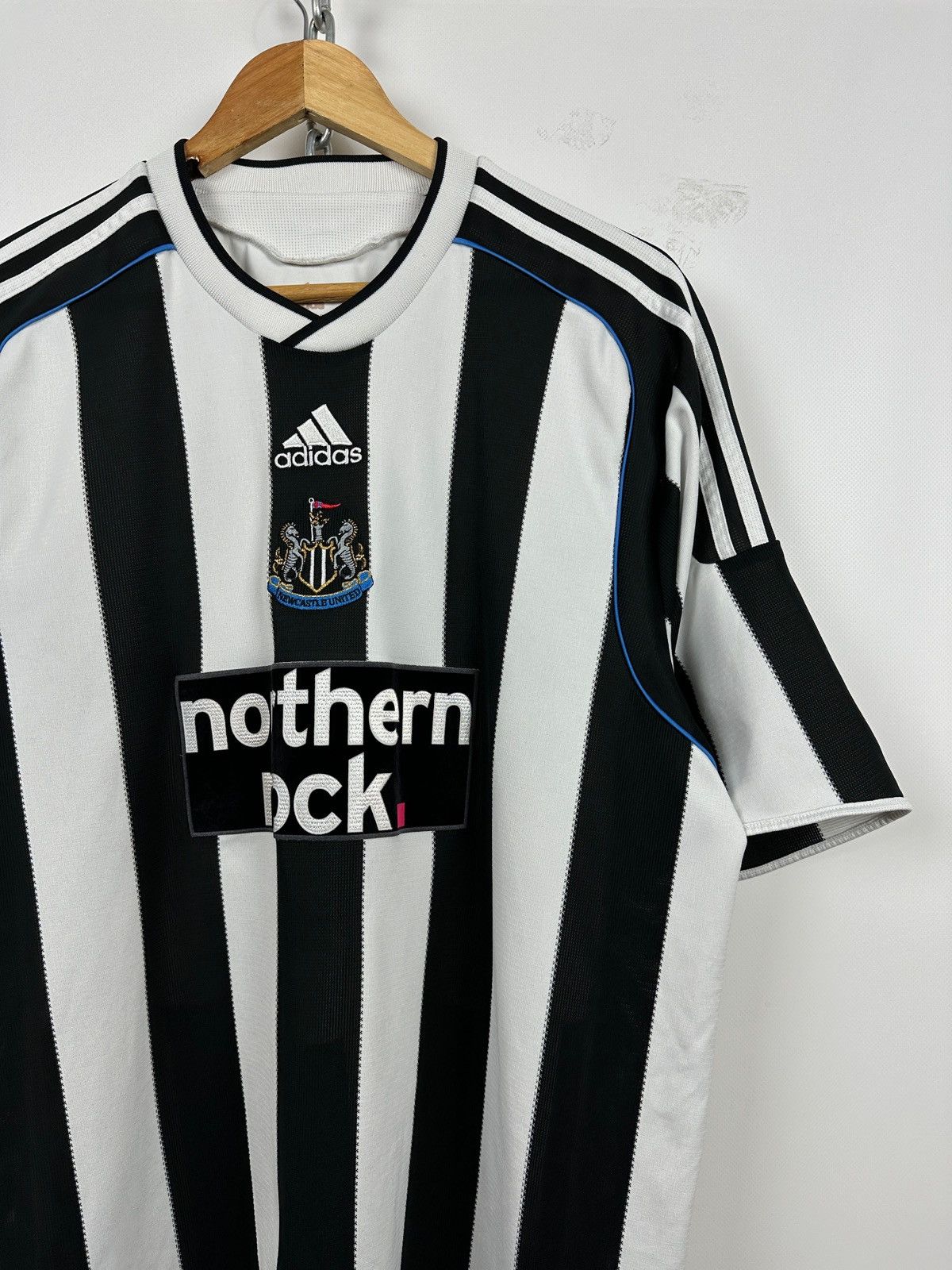 Adidas 2009/10 Adidas Newcastle United Vintage Soccer Jersey Size US XL / EU 56 / 4 - 6 Thumbnail