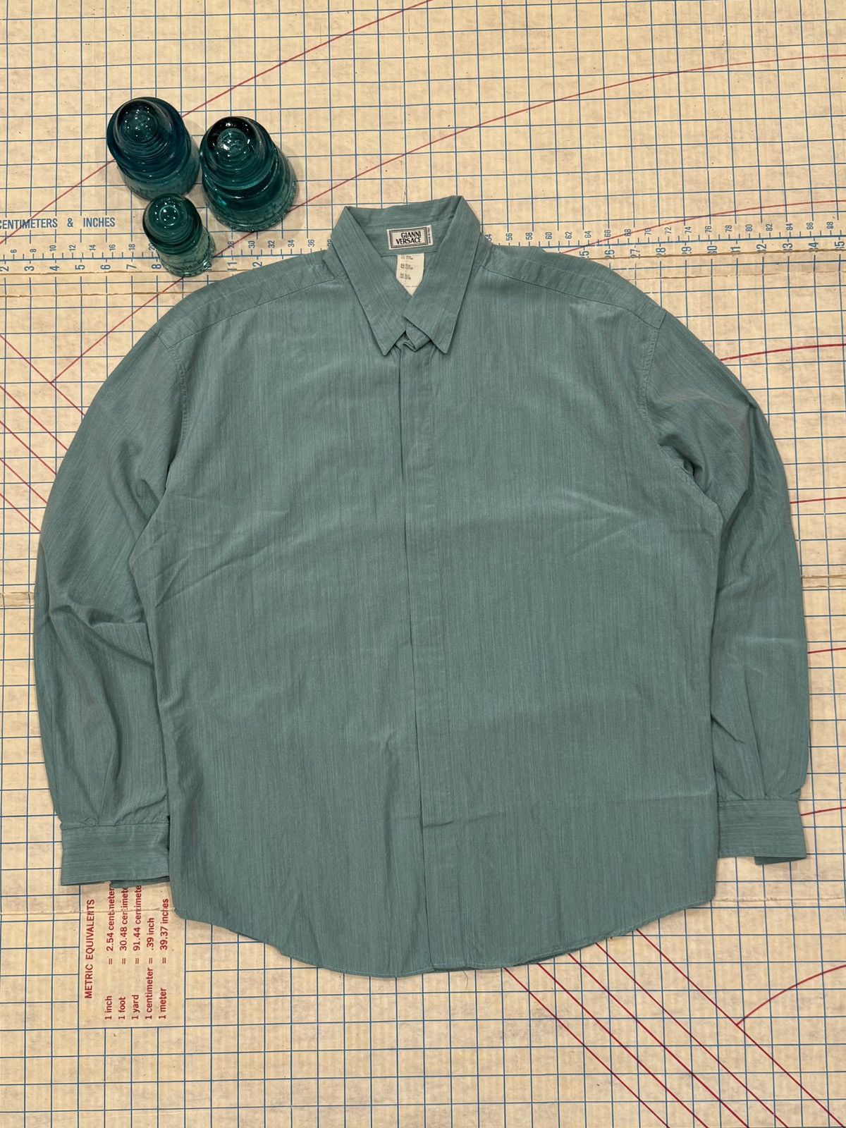 Versace Vintage Gianni Versace Rare Single Colour Blue Silk ButtonUp Size US L / EU 52-54 / 3 - 1 Thumbnail
