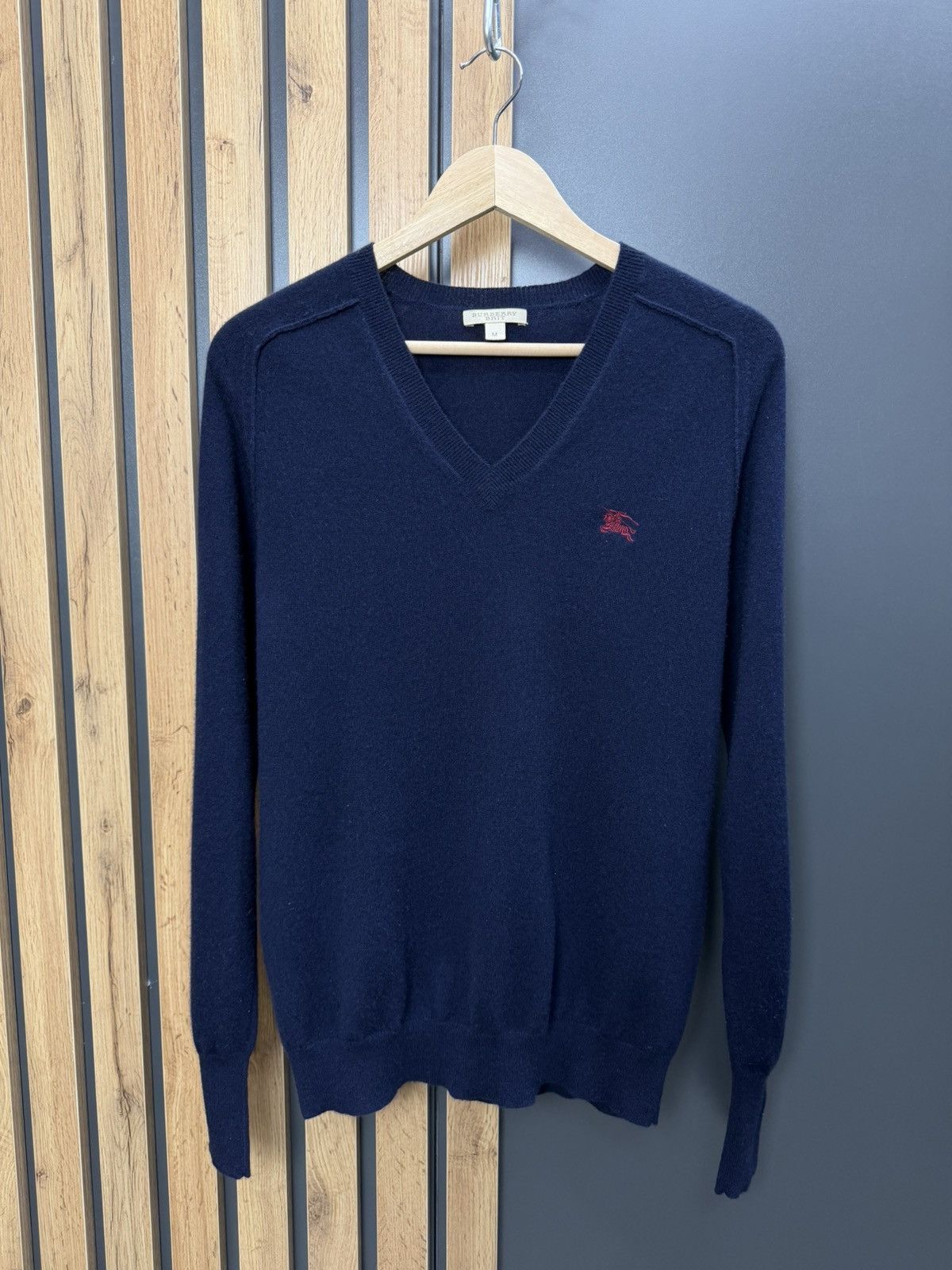 Burberry Burberry Cashmere Sweater V Neck Navy Size M Size US M / EU 48-50 / 2 - 1 Thumbnail