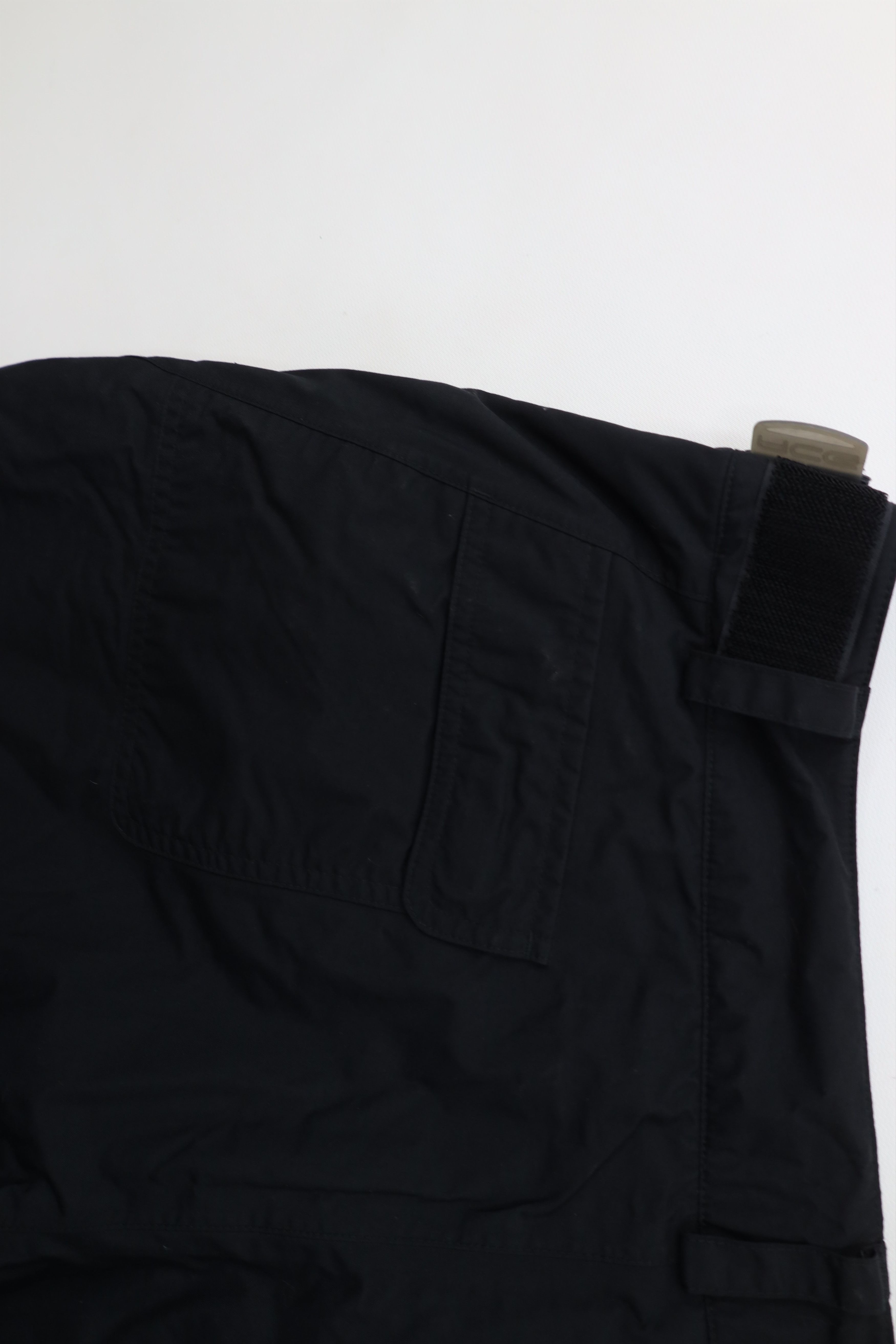Nike Vintage Nike ACG Mini Swoosh Ski Snowboard Snow Pants Black Size 36" / US 14 / IT 50 - 14 Thumbnail