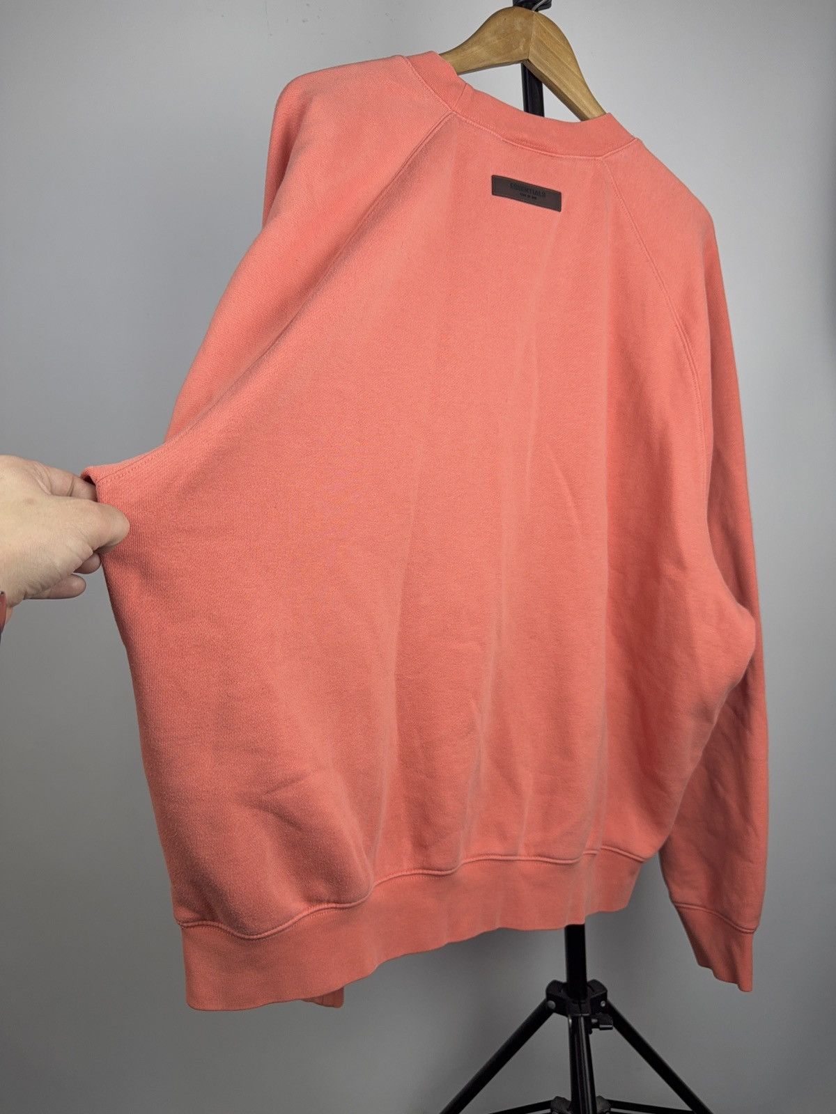 Essentials Luxury Fear Of God Essentials Logo Crewneck Sweatshirt XL Size US XL / EU 56 / 4 - 19 Thumbnail