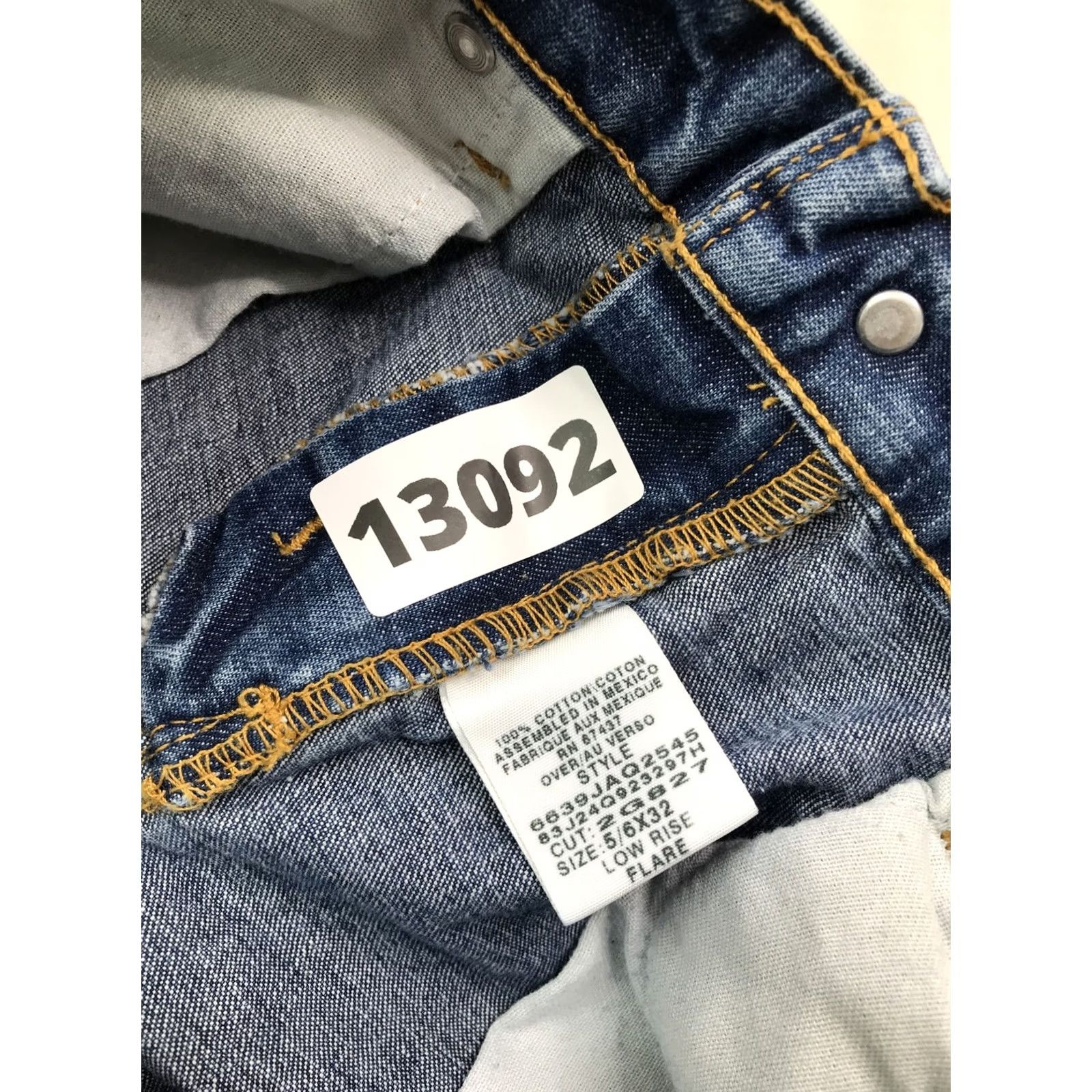 Polo Ralph Lauren VINTAGE Polo Jeans Company Low Rise Flare Denim Jeans Womens 5/6x32 Blue Slim 90s Retro College Bohemian City Womens Jeans Size 27" / US 4 / IT 40 - 6 Thumbnail