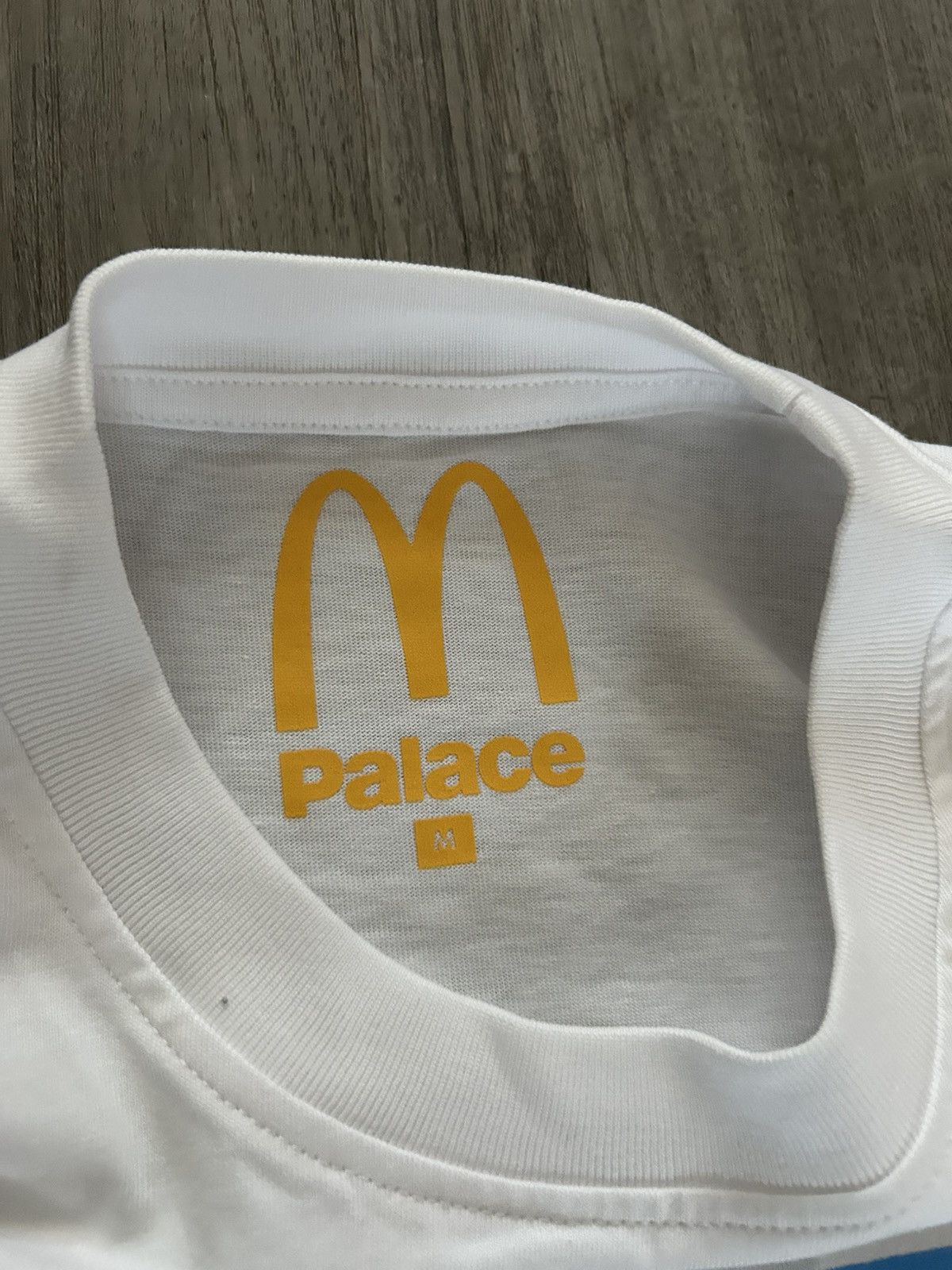 Palace McDonald x Palace Fall/Winter 2023 white tee Size US M / EU 48-50 / 2 - 2 Thumbnail