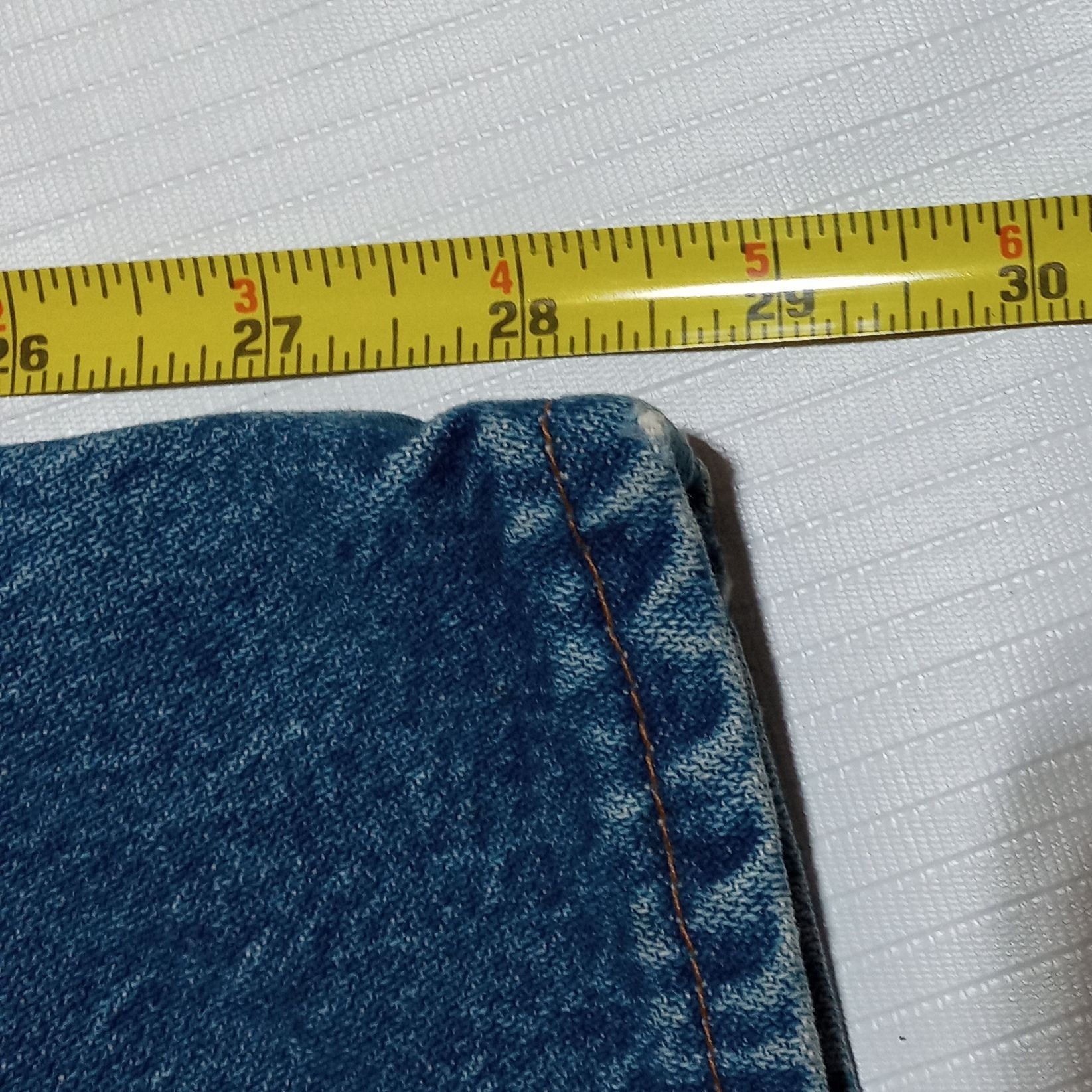 Wrangler Vintage Wrangler Mens Blue Jeans 37 x 28 Faded Worn Denim Co Size US 37 - 6 Thumbnail