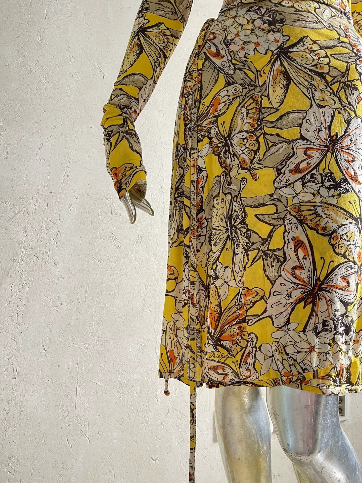 Miss Sixty Miss Sixty Vintage Butterfly Floral Ultra-Low Neck Dress Size S / US 4 / IT 40 - 3 Thumbnail