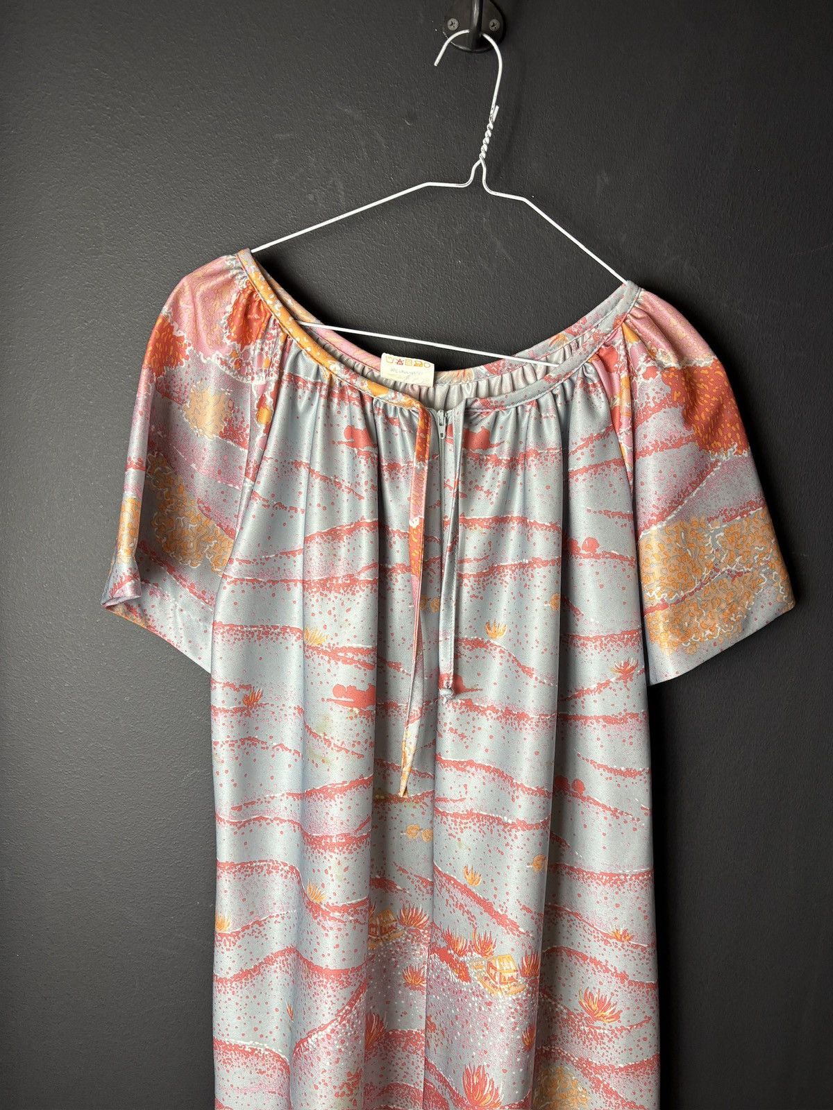 Vintage 1970s Vintage Sleep Gown Ugly Polyester Slip Dress Long PJs Size M / US 6-8 / IT 42-44 - 3 Thumbnail