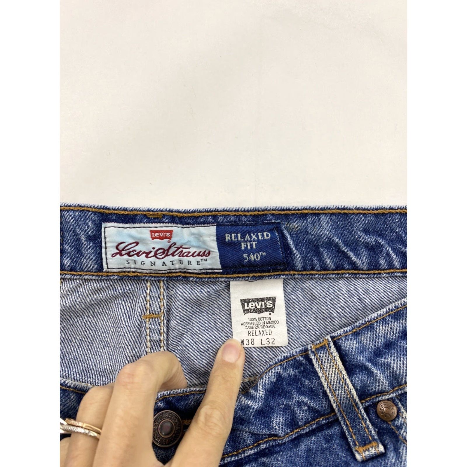 Levi's VINTAGE Levi's 540 Jeans Mens 38x32 Blue Orange Tag Straight Jeans Mens 38 Blue 540 Levi's Size US 38 / EU 54 - 3 Thumbnail