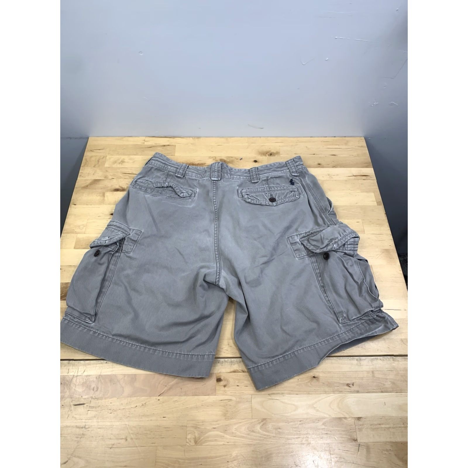 Polo Ralph Lauren VINTAGE Polo Ralph Lauren Cargo Shorts Men 35 Gray 9" Inseam Casual Size US S / EU 44-46 / 1 - 8 Thumbnail