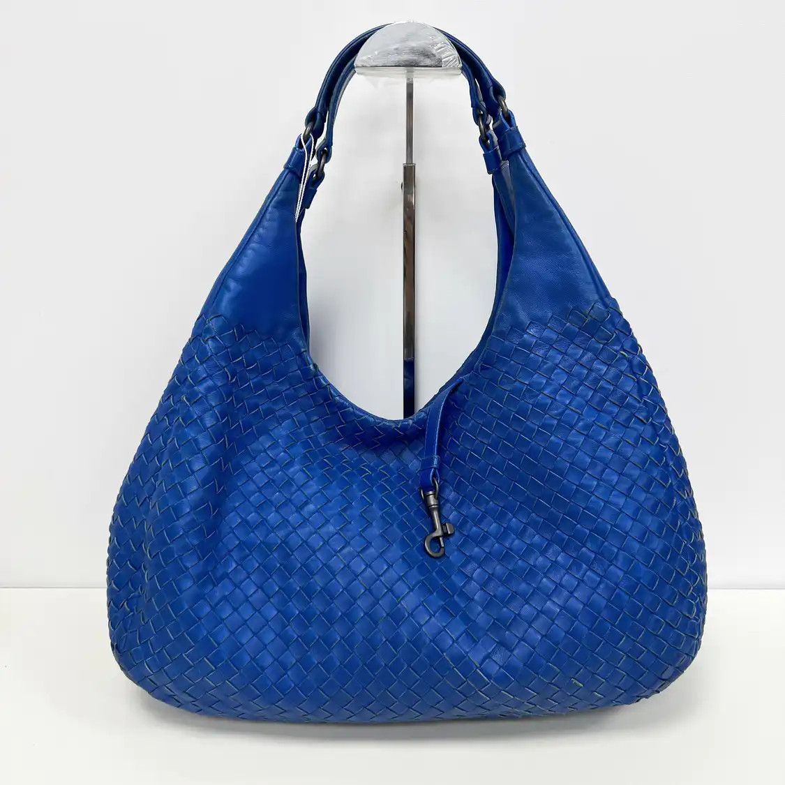 Bottega Veneta BOTTEGA VENETA Campana blue sheepskin woven shoulder bag Size ONE SIZE - 1 Thumbnail