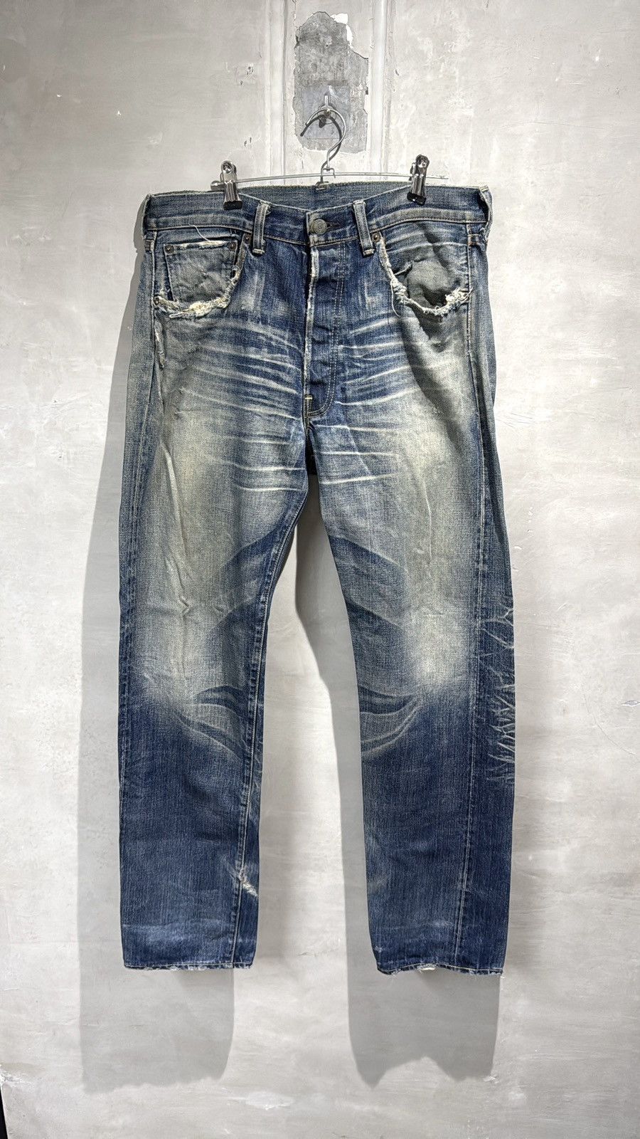 Levi's Vintage Clothing Levis 501 LVC JAPAN MADE SUPER DISTRESSED DENIM JEANS Size US 34 / EU 50 - 9 Thumbnail