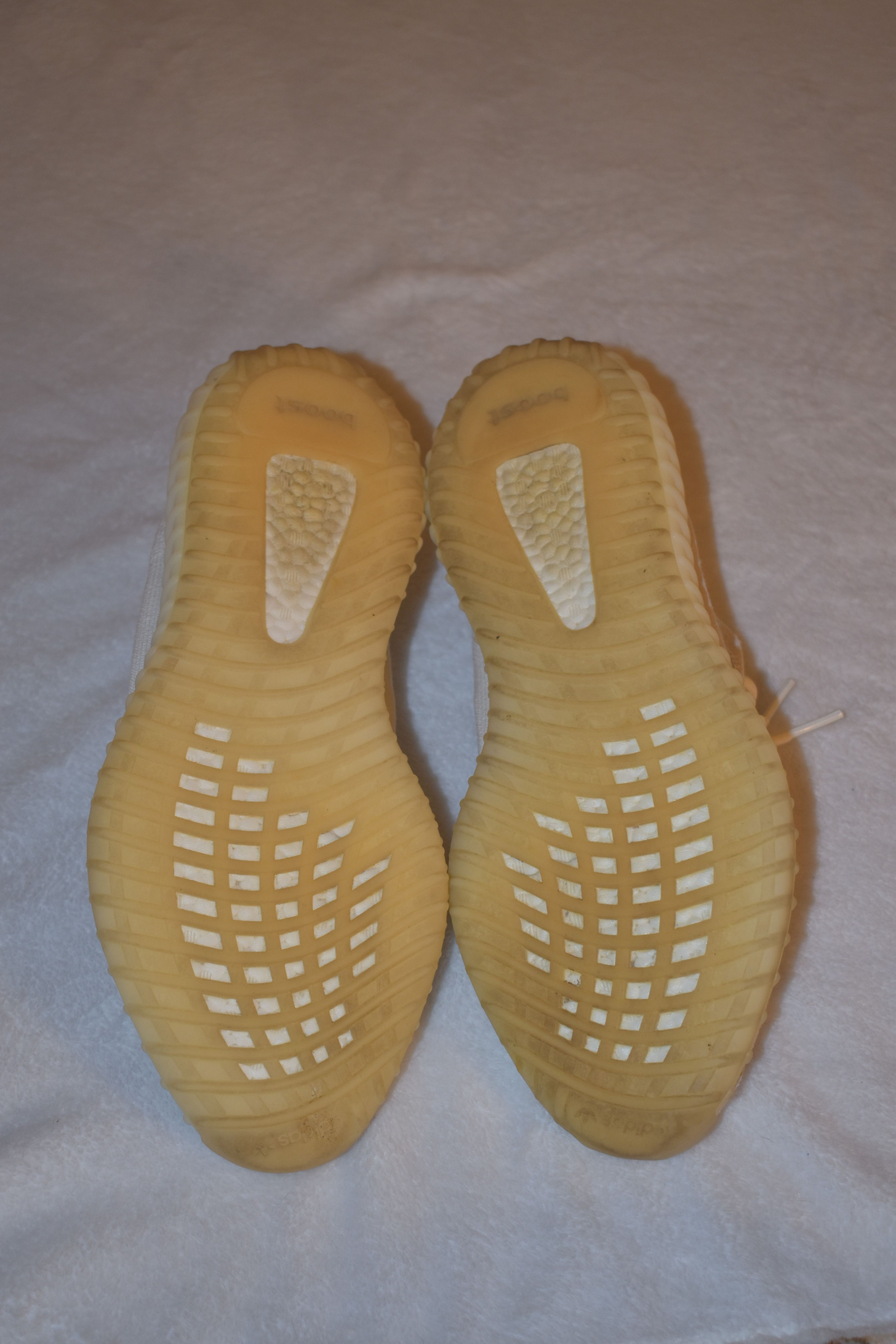 Yeezy Yeezy Boost 350 V2 “Bone” Men’s Size 13.5 – Excellent Size US 13 / EU 46 - 9 Thumbnail