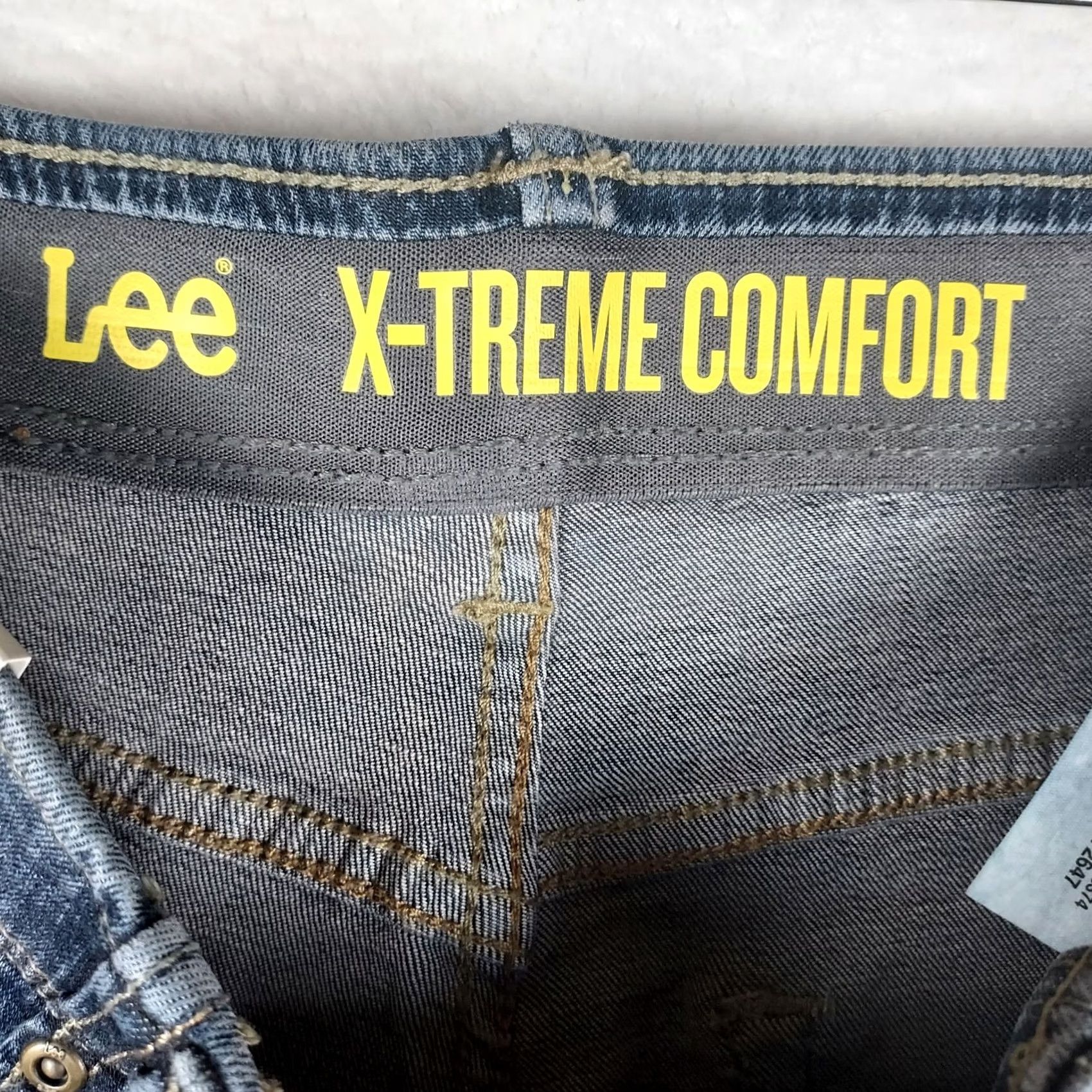 Lee Lee X Treme Comfort Jeans Womens 16 Slim Straight Active Stretch NWT Blue Denim 5-Pocket Regular Button Womens Jeans Closeout NWT Size 38" / US 16 / IT 52 - 3 Thumbnail
