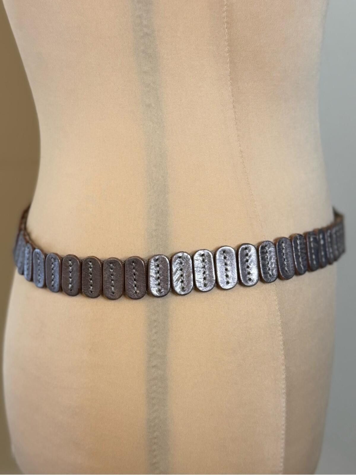 Other Copper tone soft stretch thin belt loop and hook closure Size ONE SIZE - 4 Thumbnail