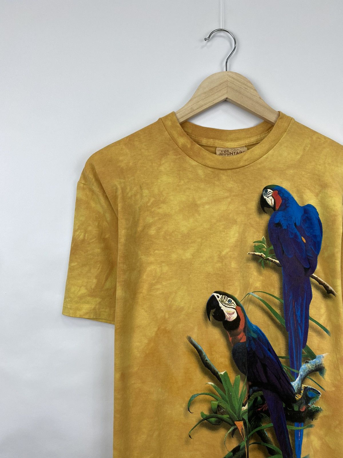 The Mountain 🦜 Vintage 1999 Parrot family T-Shirt Hanes Retro Rare Y2K Size US M / EU 48-50 / 2 - 2 Thumbnail