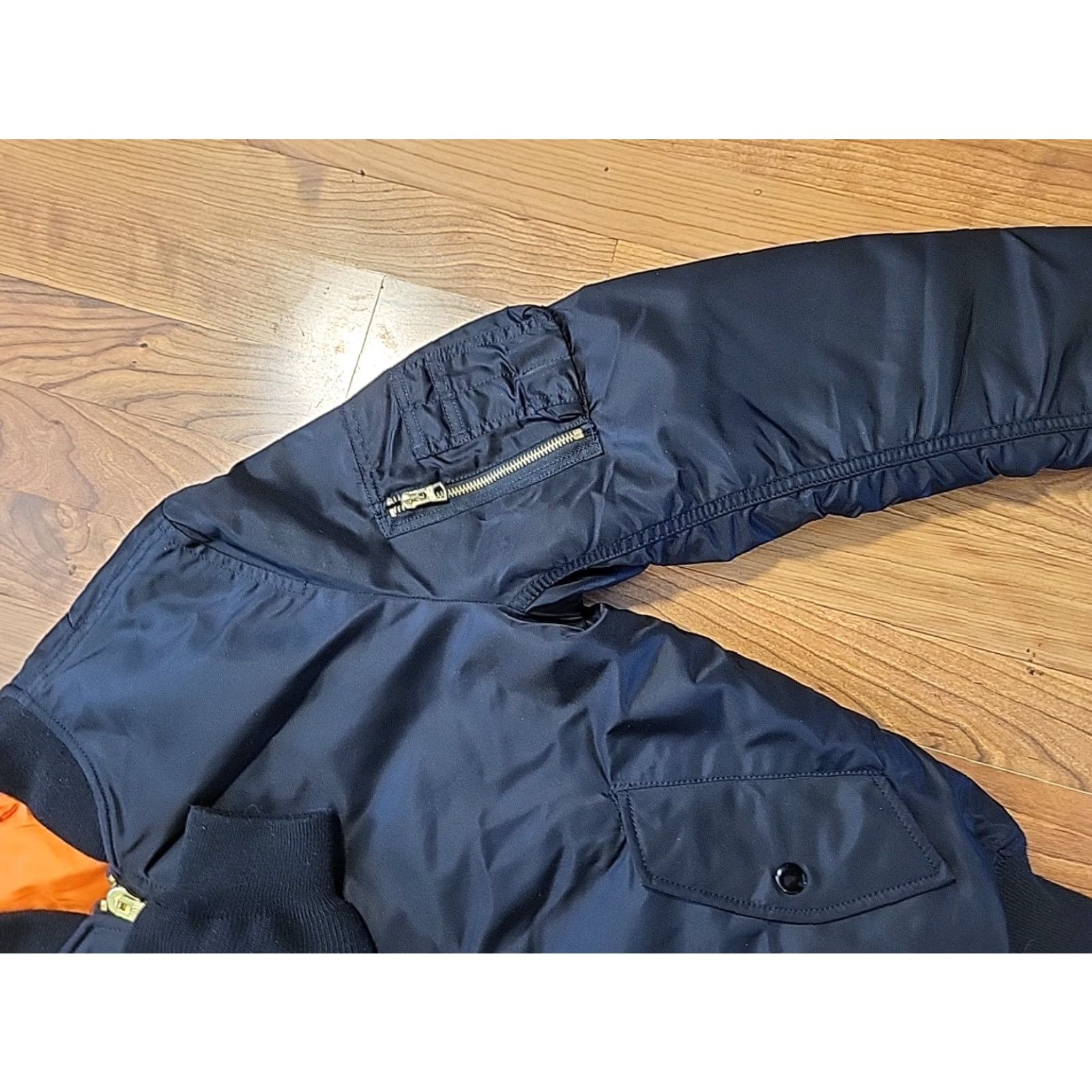 Vintage VINTAGE Alpha MA-1 Bomber Jacket Mens Small Black Nylon Zip Up Reversible 90s Army USA Style United States 40 in Chest Size US S / EU 44-46 / 1 - 5 Thumbnail