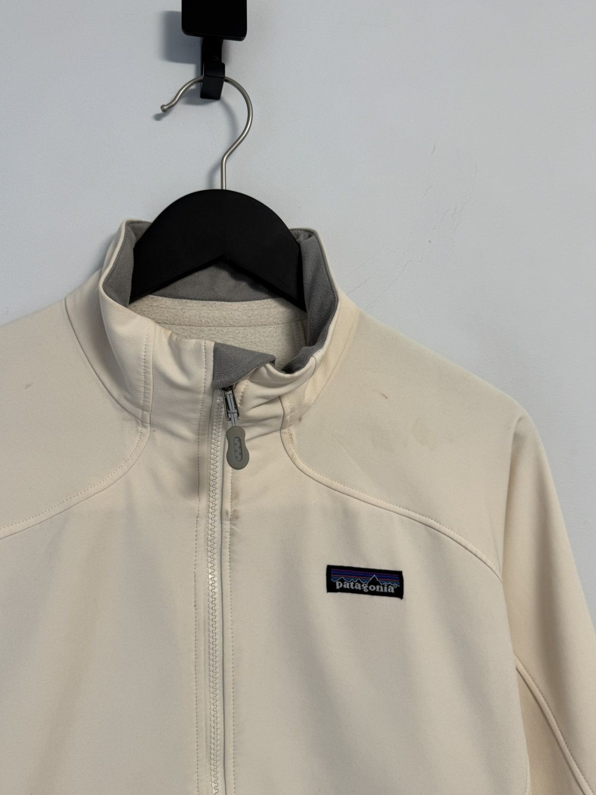 Patagonia Patagonia Damen Softshell Jacke Guide Jacket natural Size L / US 10 / IT 46 - 2 Thumbnail