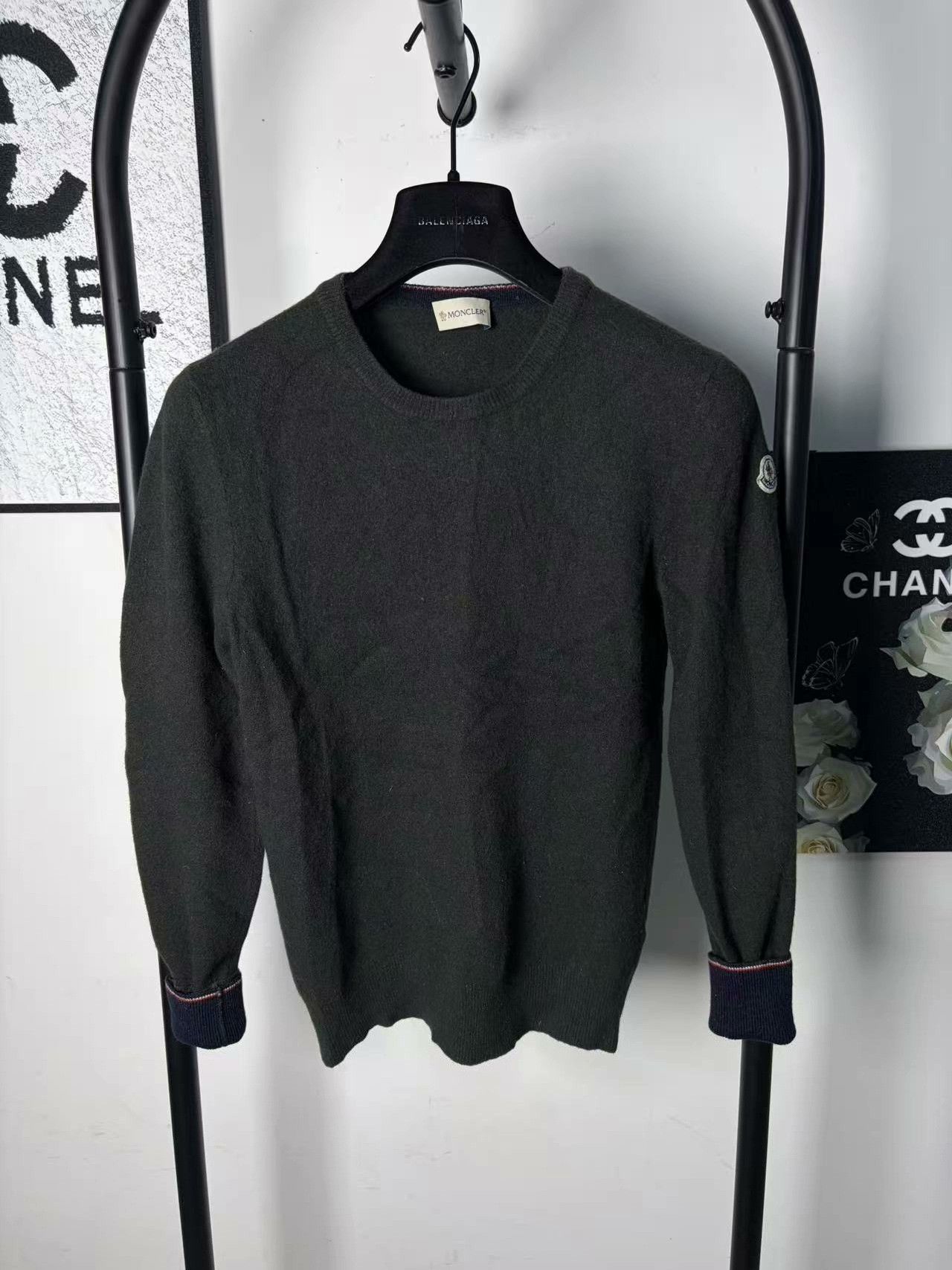 Moncler Moncler Retro White Sweater m Men Size US M / EU 48-50 / 2 - 1 Thumbnail