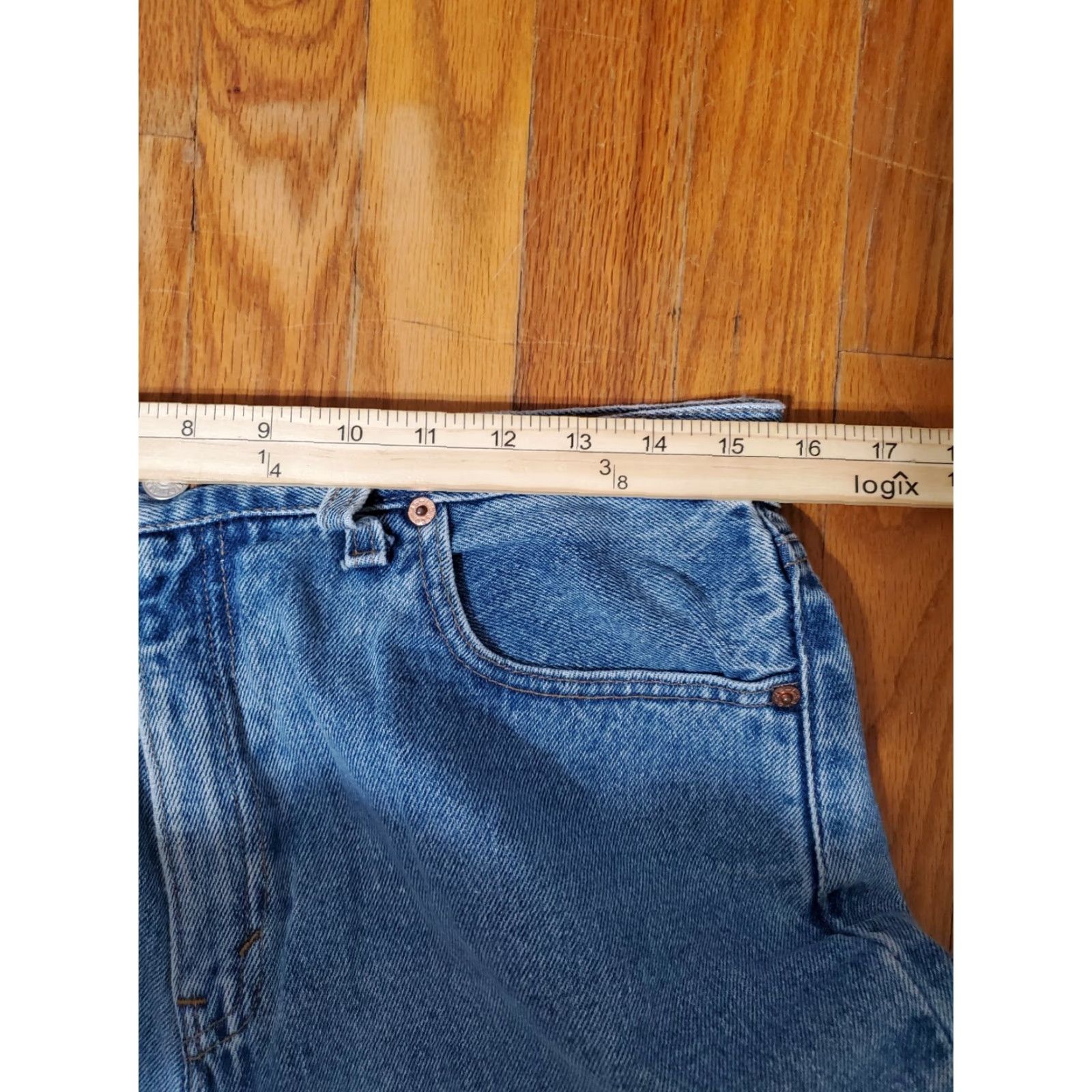 Levi's VINTAGE Levi's 560 Jeans Women 12 Blue Denim Loose Straight High Rise 32x31 5-Pocket Distressed Batwing Size 34" / US 12 / IT 48 - 4 Thumbnail