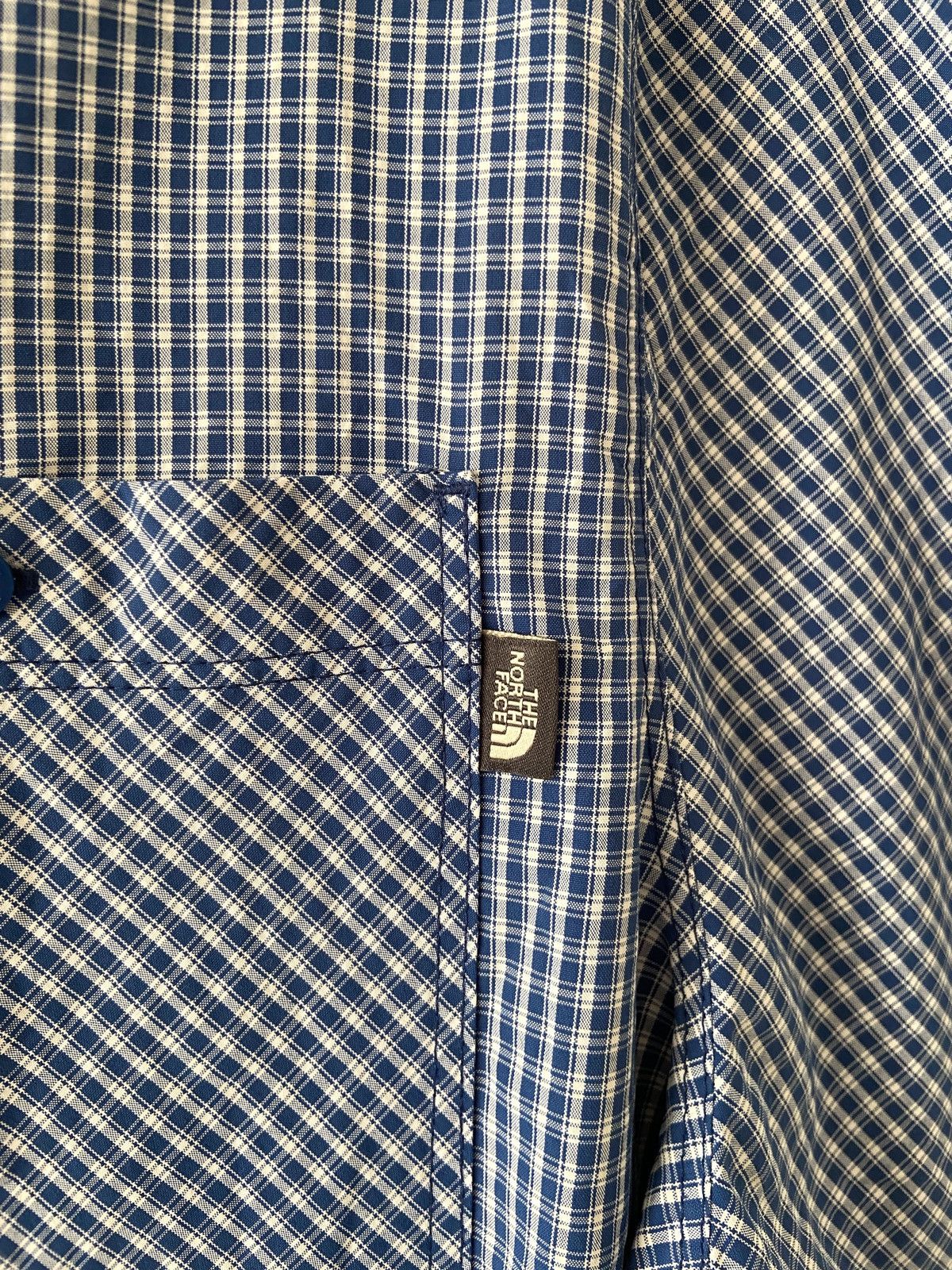 The North Face The North Face shirt size.L Size US L / EU 52-54 / 3 - 3 Thumbnail