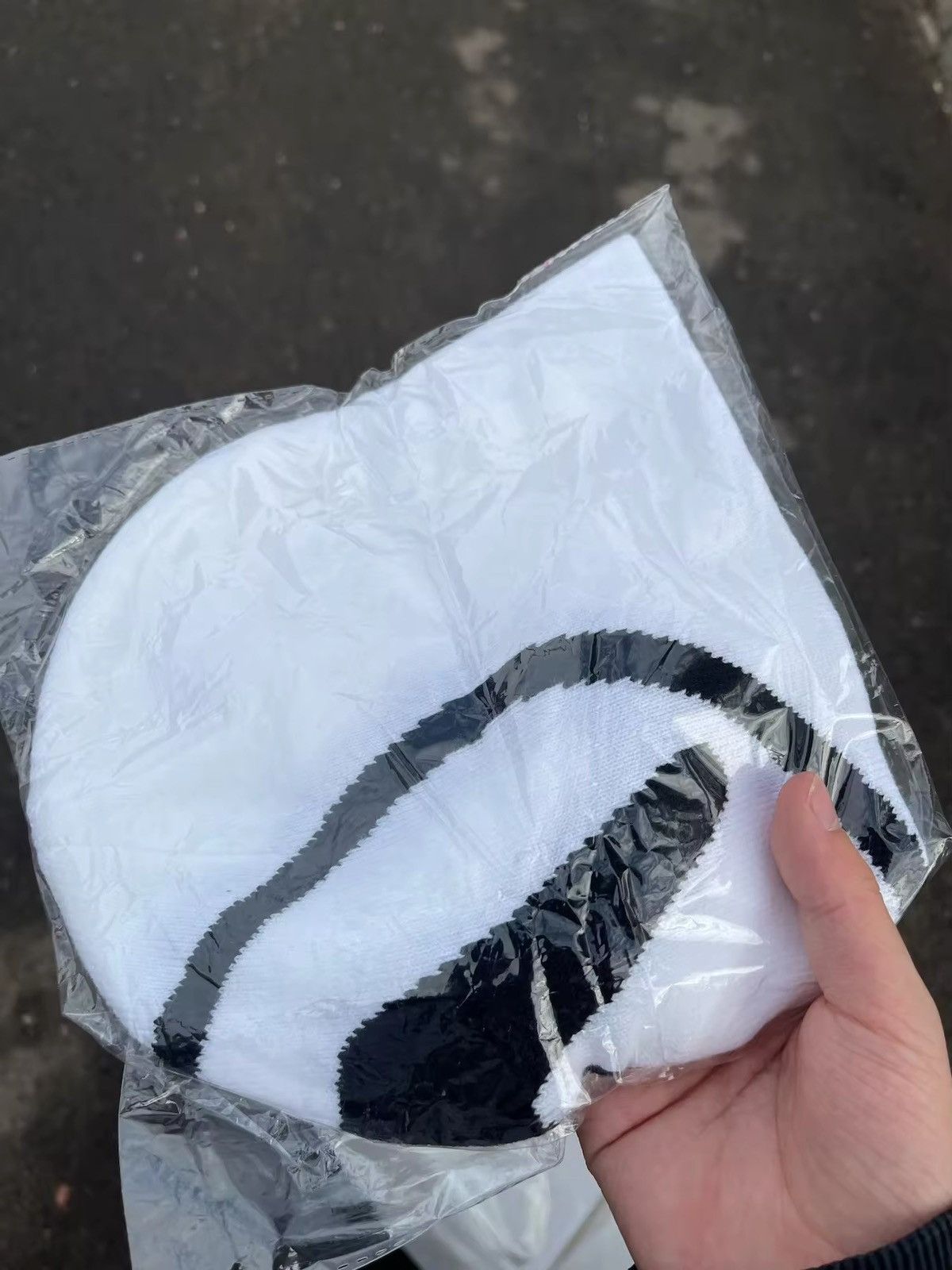 Japanese Brand Kpop Beanie Hat Embroider Knit Warm Cap Size ONE SIZE - 4 Thumbnail