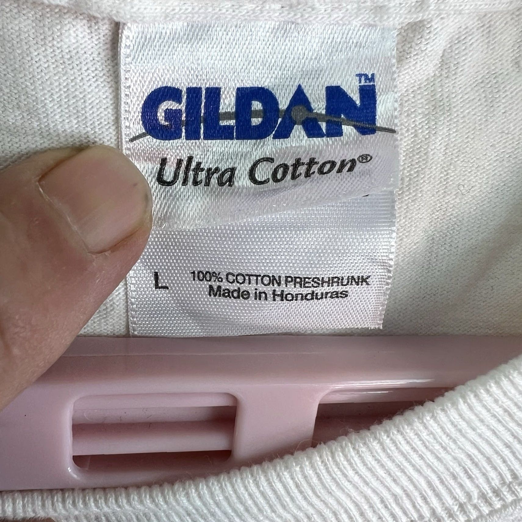 Gildan VINTAGE Gildan Ultra Cotton T-Shirt Cars 2003 Long Sleeve Mens L White 42in Chest Graphic Print Vintage 2003 Cars Theme Mens Size US L / EU 52-54 / 3 - 6 Thumbnail