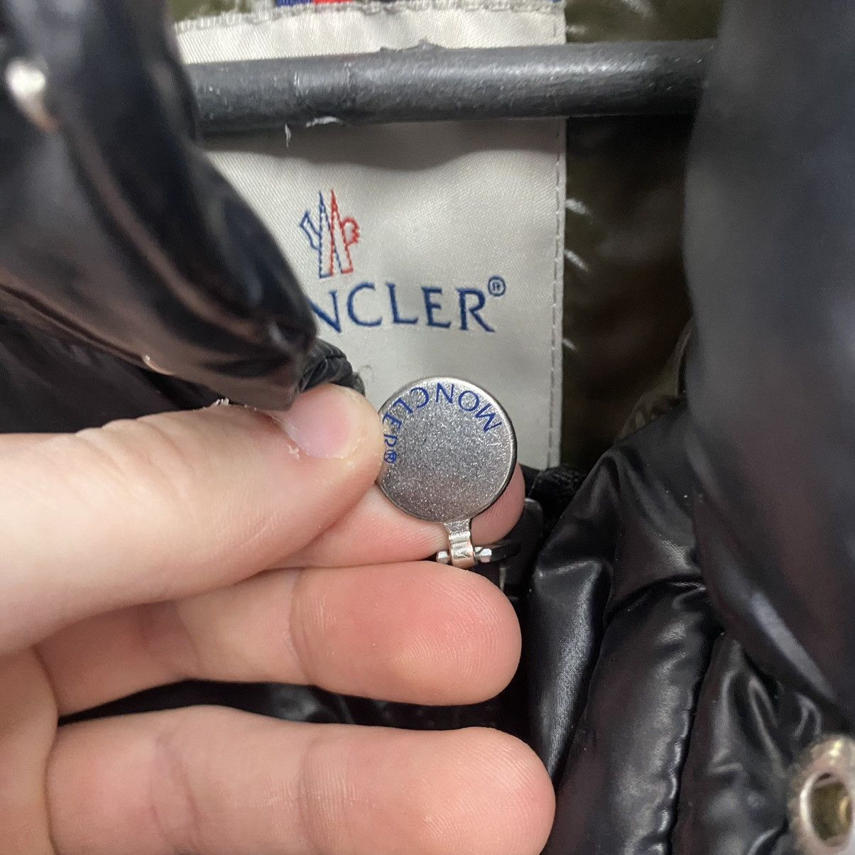 Moncler Moncler puffer jacket everest Size US L / EU 52-54 / 3 - 7 Thumbnail