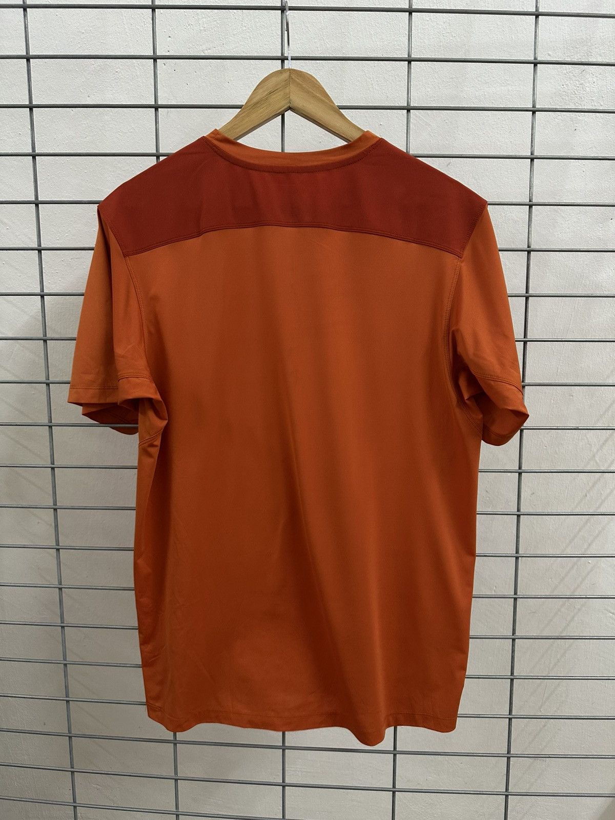 Arc'teryx Arc’teryx Ether Comp Crew SS Size US M / EU 48-50 / 2 - 2 Thumbnail