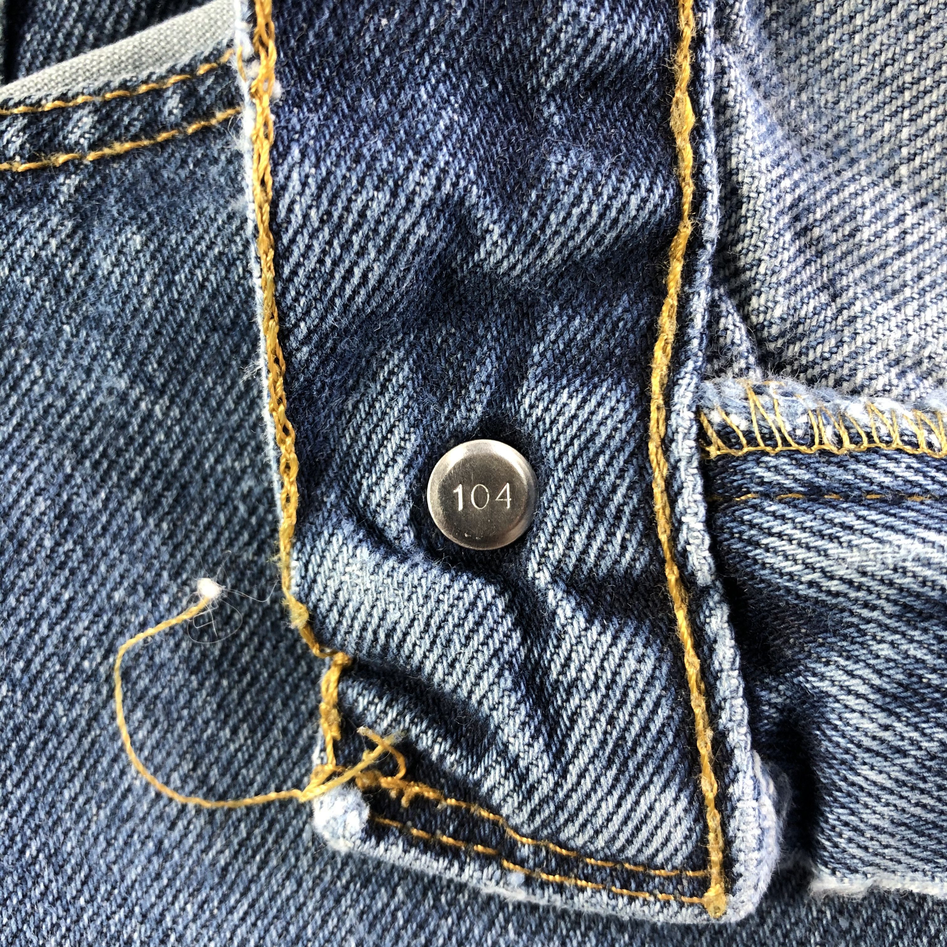 Levi's Vintage 90s Blue Wash Levis 560 Jeans-J4386 Size US 37 - 9 Thumbnail