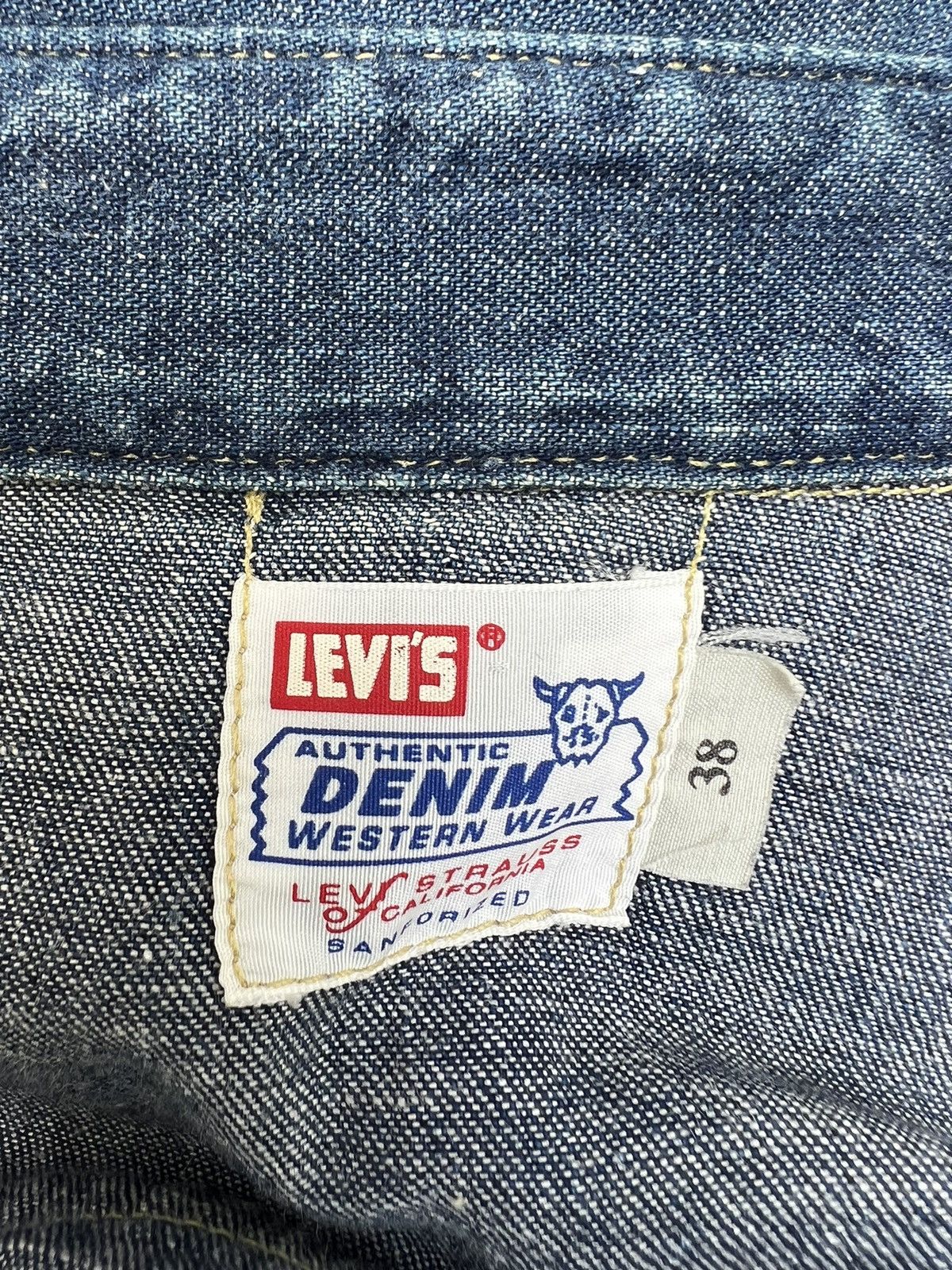 Levi's Vintage Clothing × Vintage Vintage 2000 LVC Levi’s Short Horn Denim Western Shirt Size US M / EU 48-50 / 2 - 21 Thumbnail