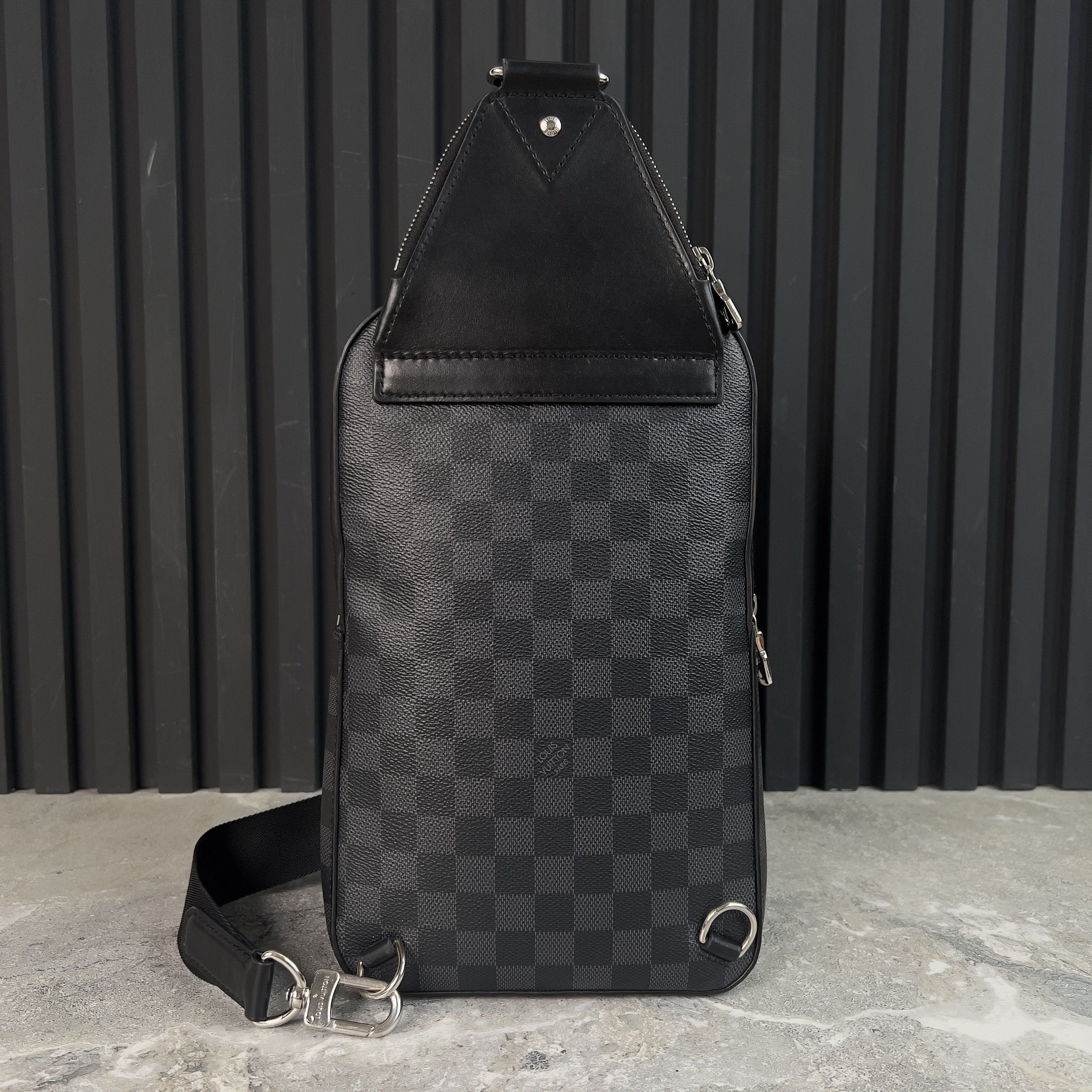 Louis Vuitton Avenue Damier Graphite Canvas Slingbag Bag Size ONE SIZE - 3 Thumbnail