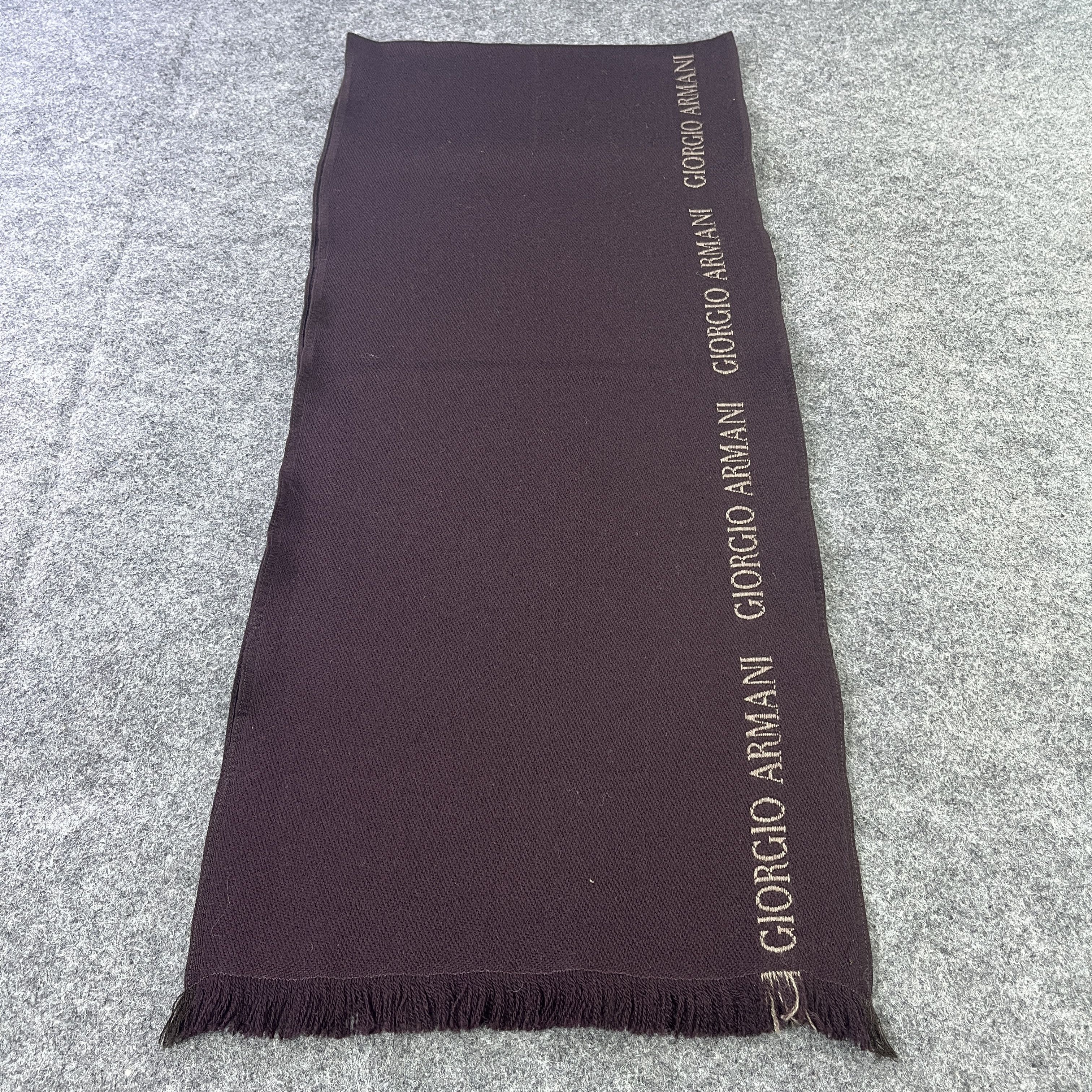 Giorgio Armani Giorgio Armani Scarf / Muffler / Neckwear T795 Size ONE SIZE - 2 Thumbnail