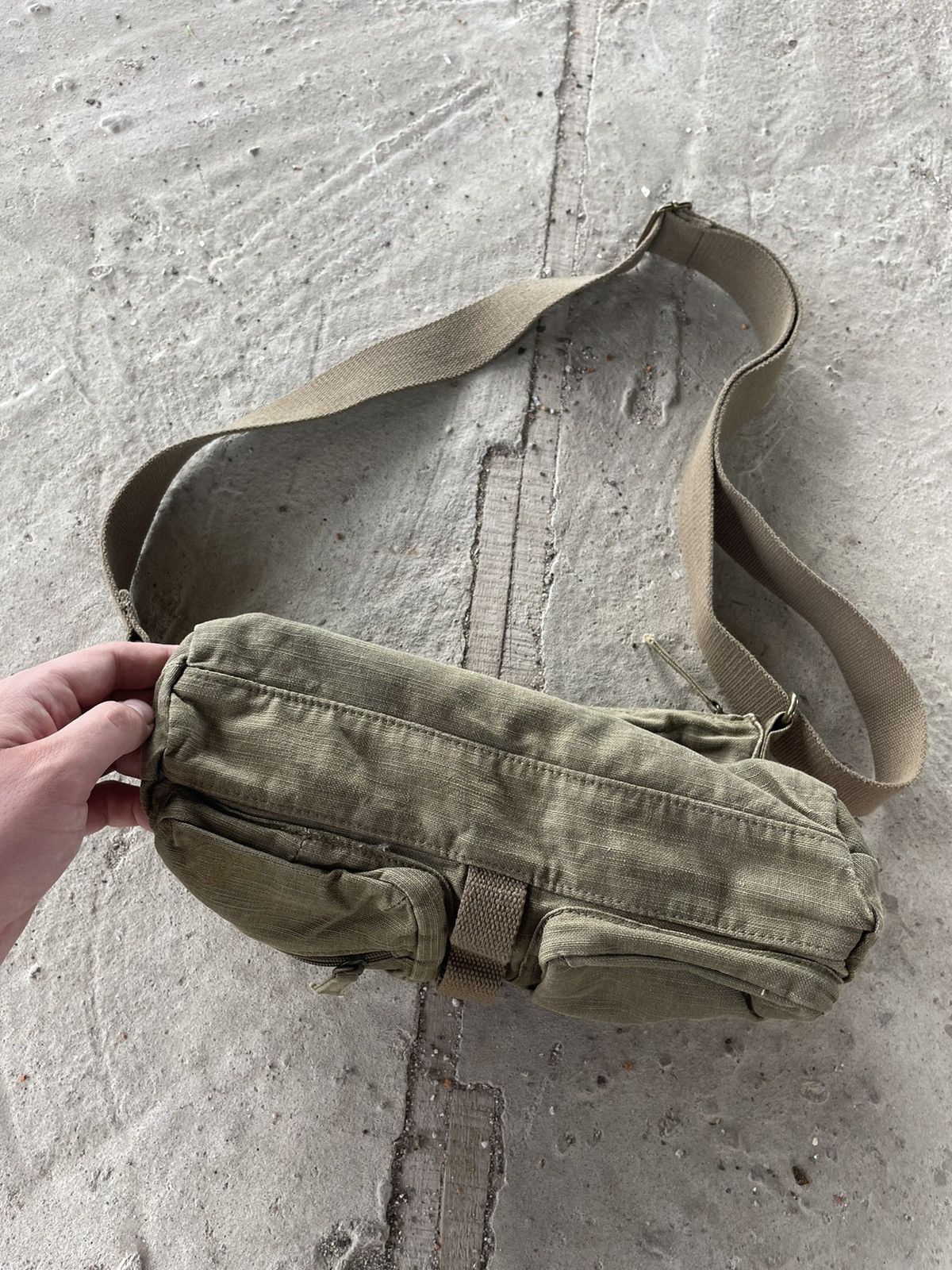Japanese Brand × Vintage Vintage Y2K Japanese Multi Pocket Crossbody Military Bag Size ONE SIZE - 9 Thumbnail
