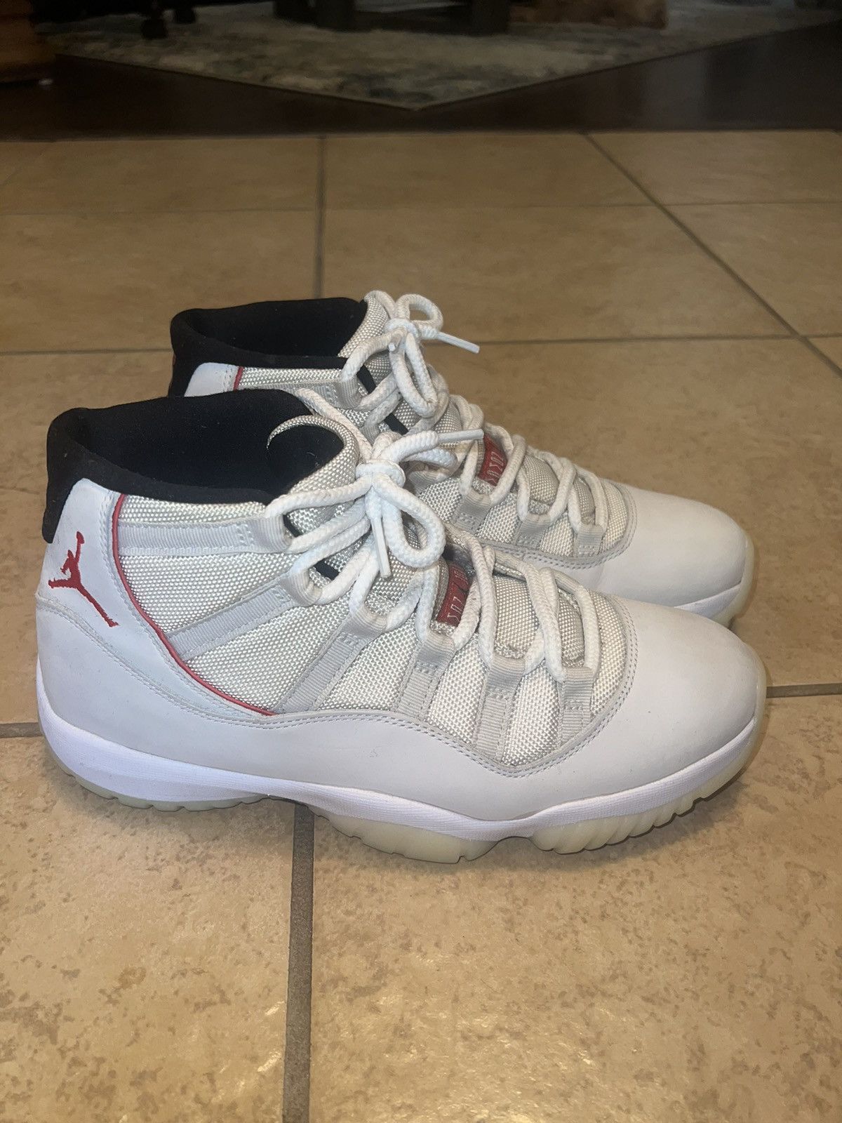 Jordan 11 platinum tint europe best sale