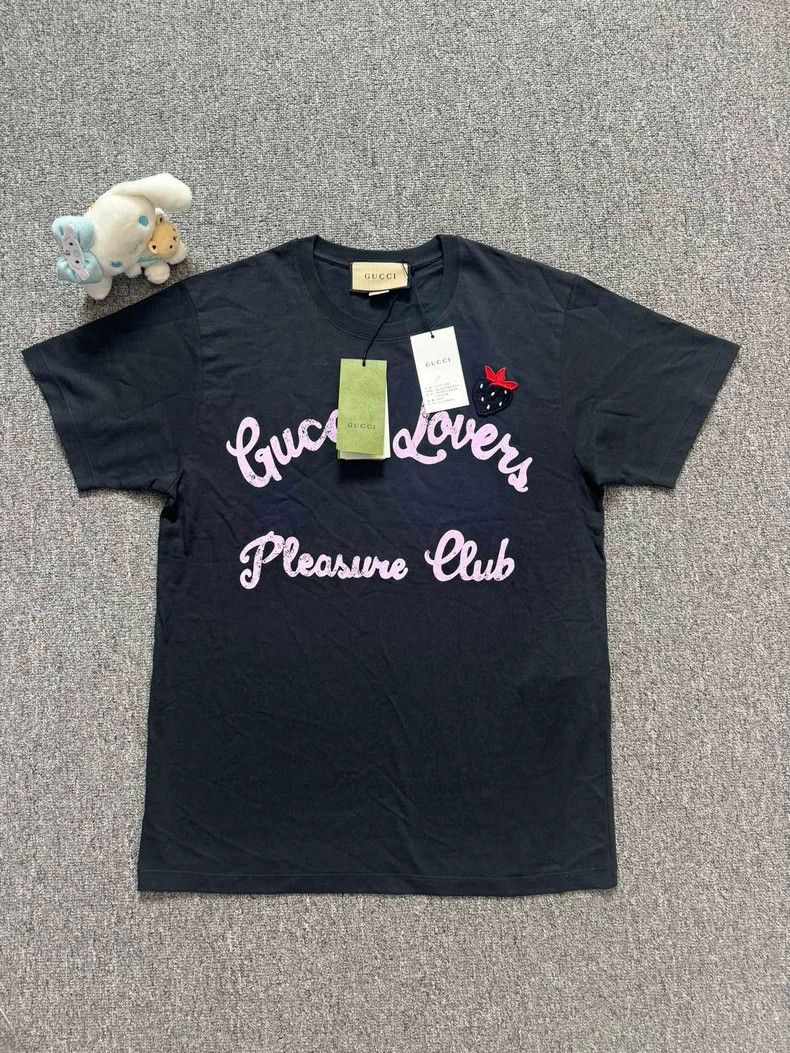GUCCI ストロベリー Tシャツ XXS GUCCI ストロベリー Tシャツ XXS