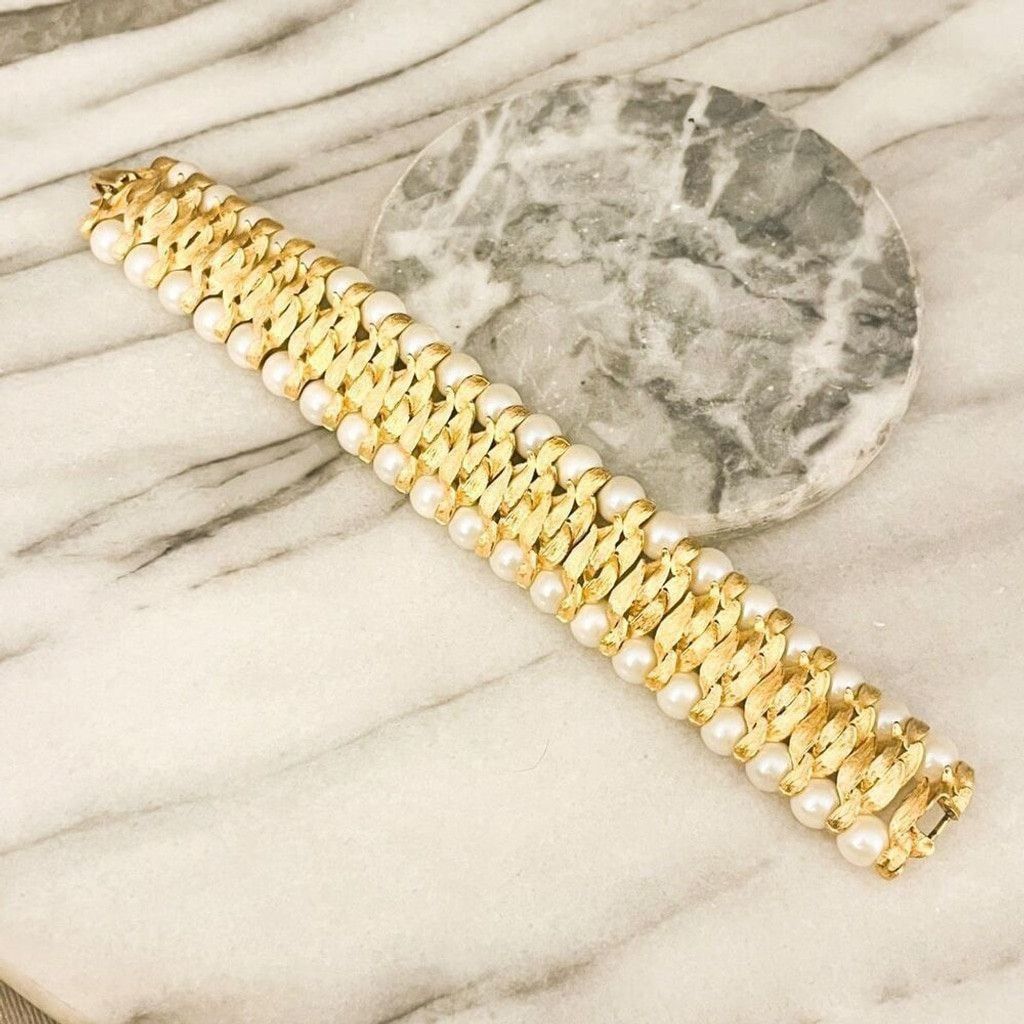 Vintage Vintage Pearl Bracelet Simulated Beads Gold Toned Size ONE SIZE - 6 Thumbnail