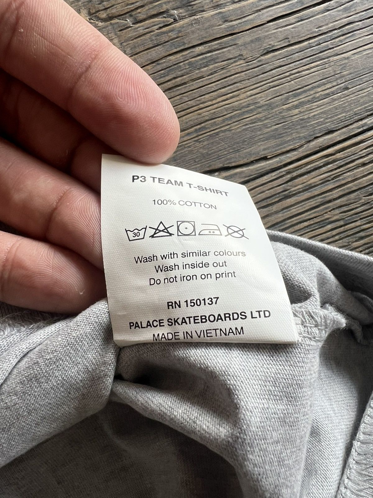 Palace Palace P3- Team shirt Size US L / EU 52-54 / 3 - 6 Thumbnail