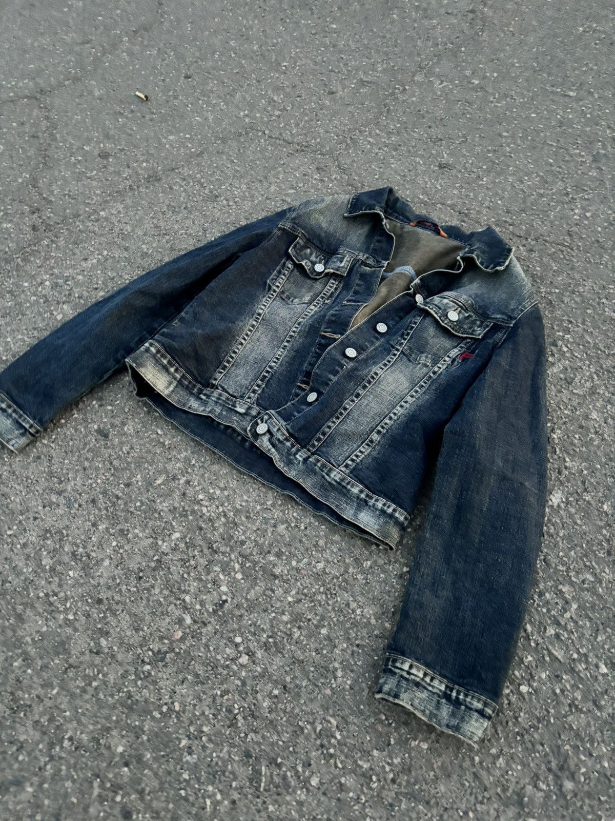 Japanese Brand × Vintage Vintage Designer brand y2k cropped denim jacket Size XL / US 12-14 / IT 48-50 - 1 Thumbnail