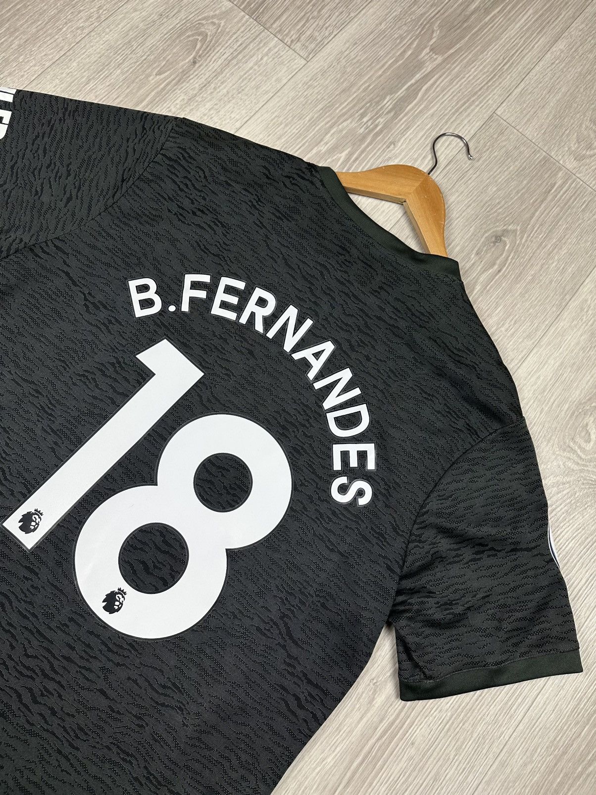 Adidas Adidas 2020/21 Manchester United Jersey #18 B. Fernandes Size US XXL / EU 58 / 5 - 5 Thumbnail