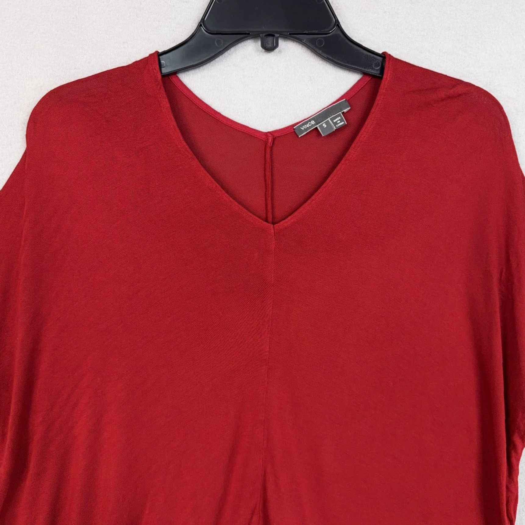 Vince Vince Shirt Womens Small Red 100% Viscose Dolman V Neck Tunic Top Casual Relaxed Shirt Size S / US 4 / IT 40 - 2 Thumbnail