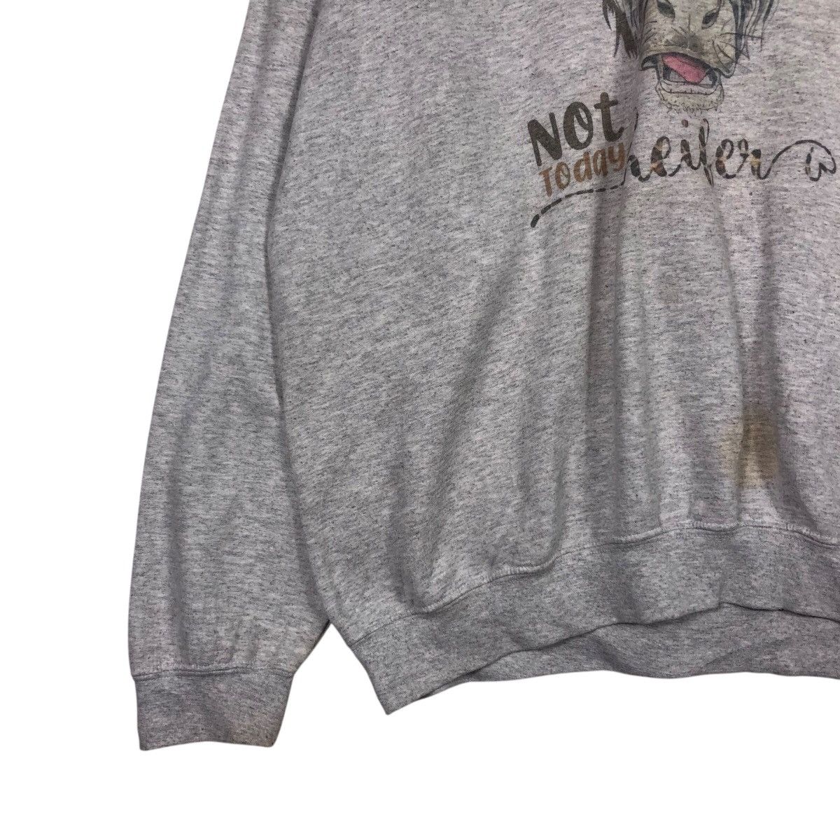 Japanese Brand Vintage-Style Cow Illustration Sweatshirt Size US XL / EU 56 / 4 - 5 Thumbnail