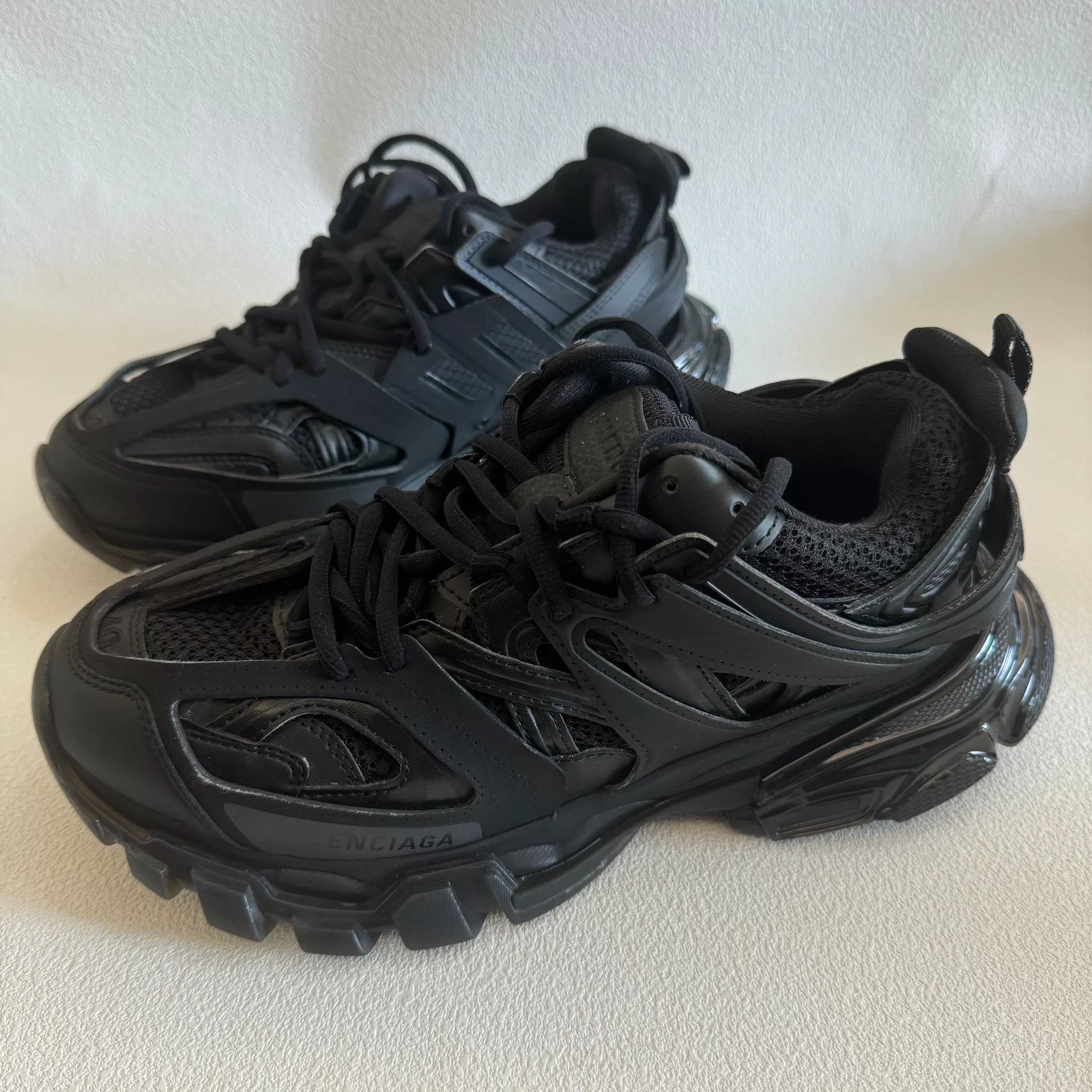 Balenciaga balenciaga track black dad sneakers size 40 Size US 10 / EU 43 - 1 Thumbnail